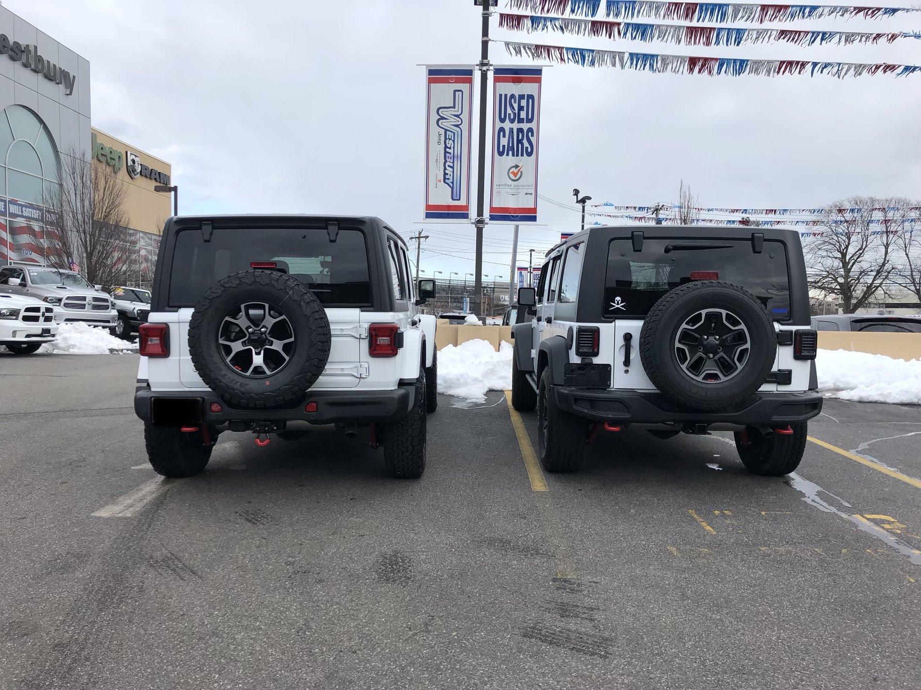 Jeep Wrangler JL Show off your Delivered JL Here! 1A8B3950-2E2D-431E-8B69-CFFF2A33A32D