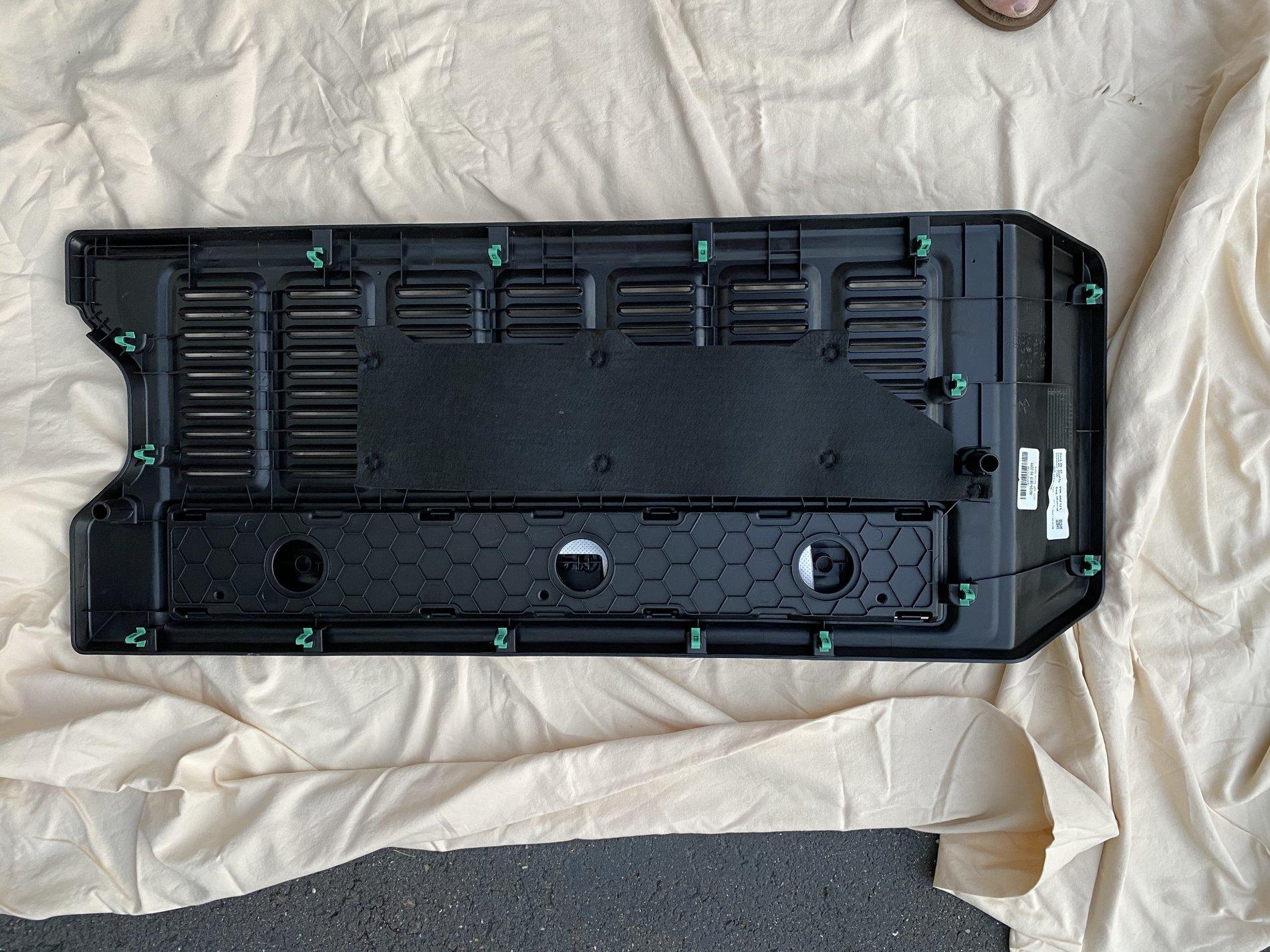 Jeep Wrangler JL MOPAR Swing Gate Tailgate Panel EF73AFAE-4097-434F-AF70-C2686E7B00E5