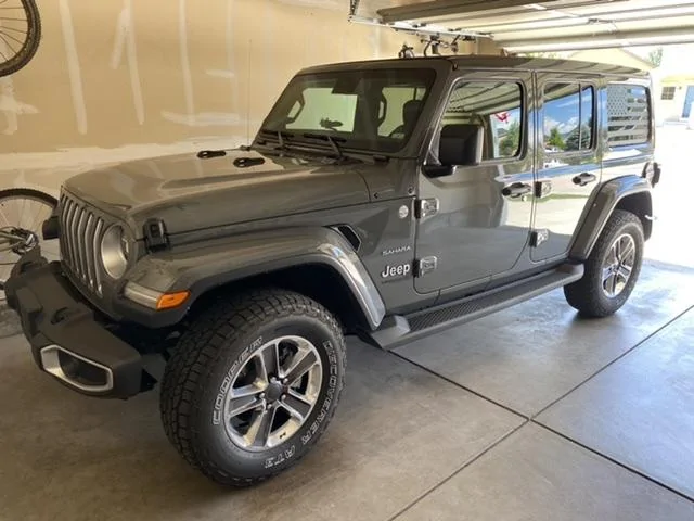Jeep Wrangler JL Stock wheels w/ 33's F88AA3EB-5122-4BEE-921D-99AD3765D836