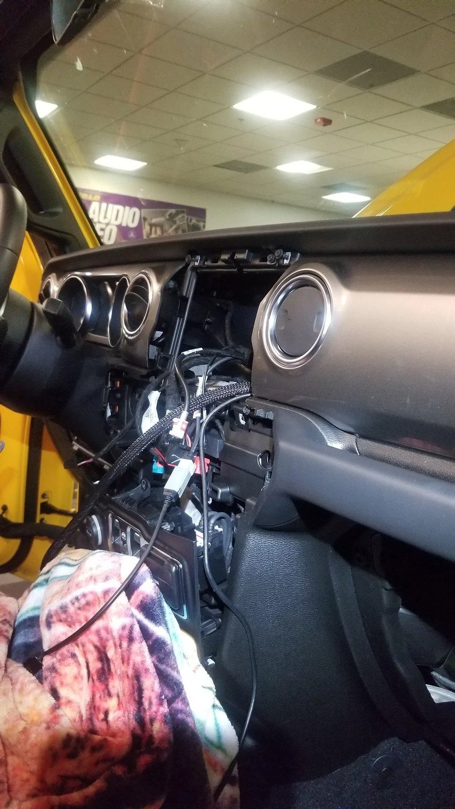Jeep Wrangler JL JLU stereo upgrade Height10/Arc Audio build 20200626_163133