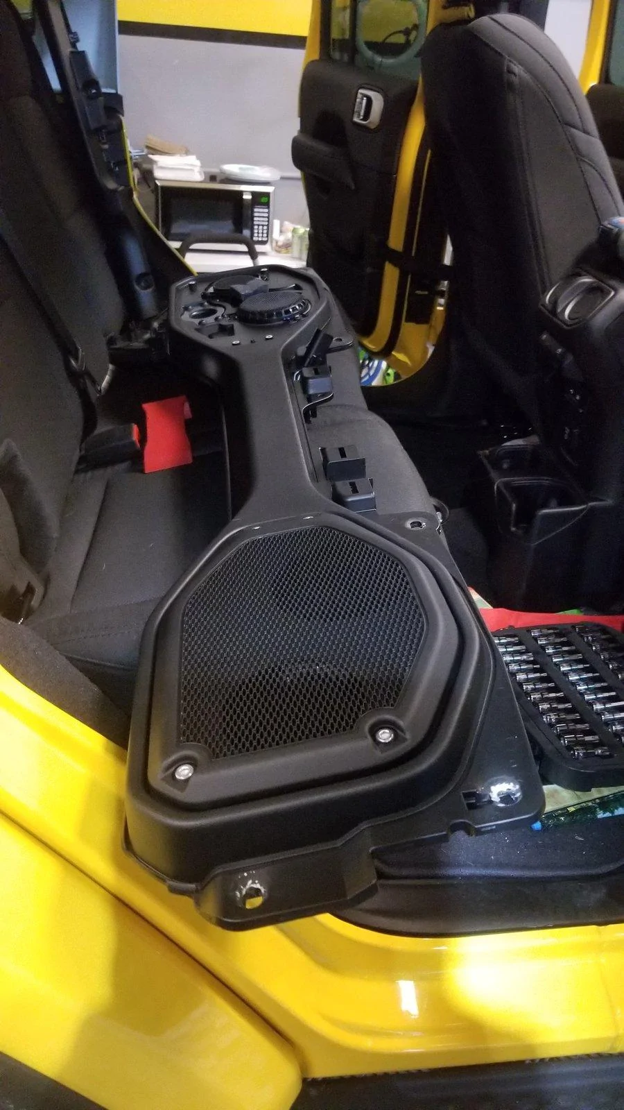Jeep Wrangler JL JLU stereo upgrade Height10/Arc Audio build 20200725_140306