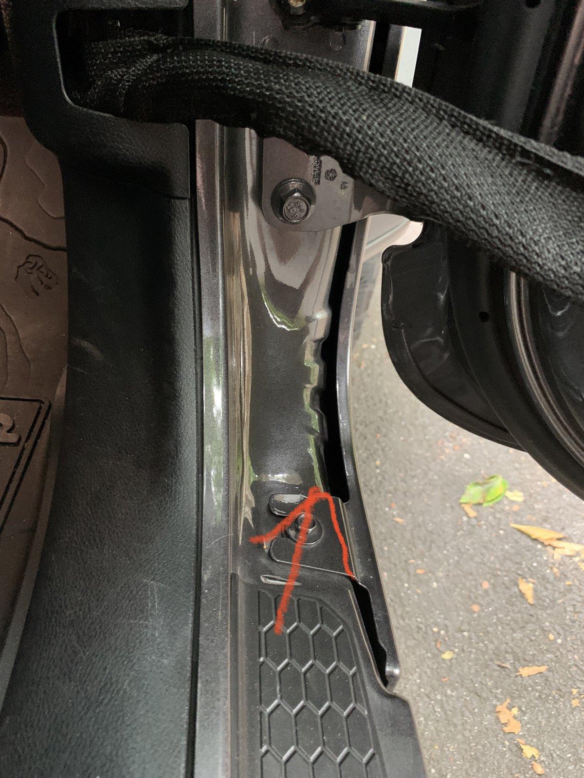 Jeep Wrangler JL SOLVED: Dropped torx bit into frame 2A441697-0DAF-454C-8CCF-864E004CEA44