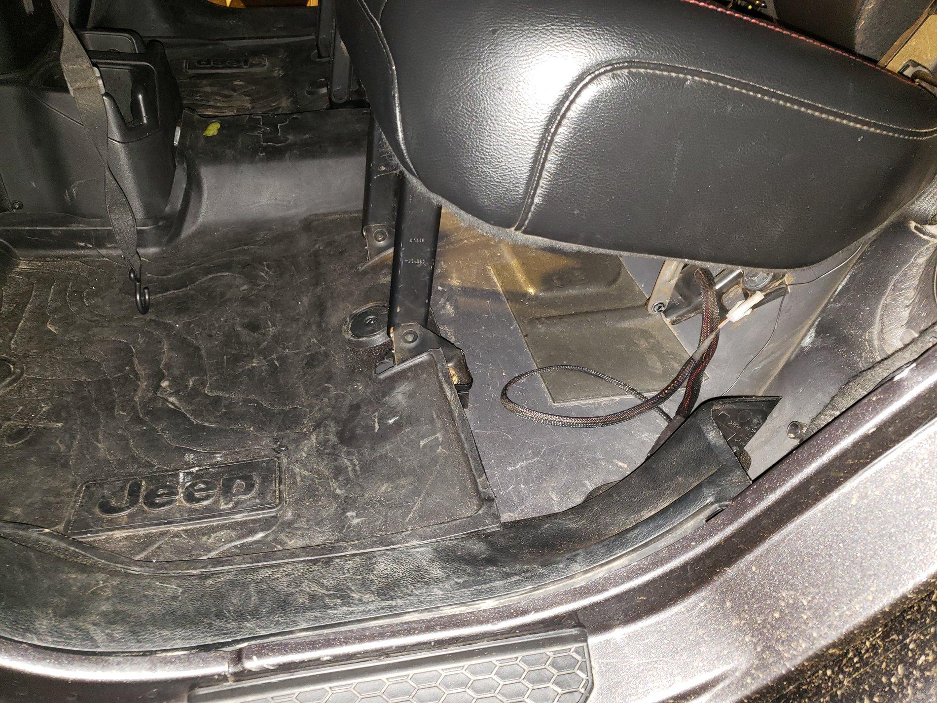 Jeep Wrangler JL Wet JL inside 20200802_212318