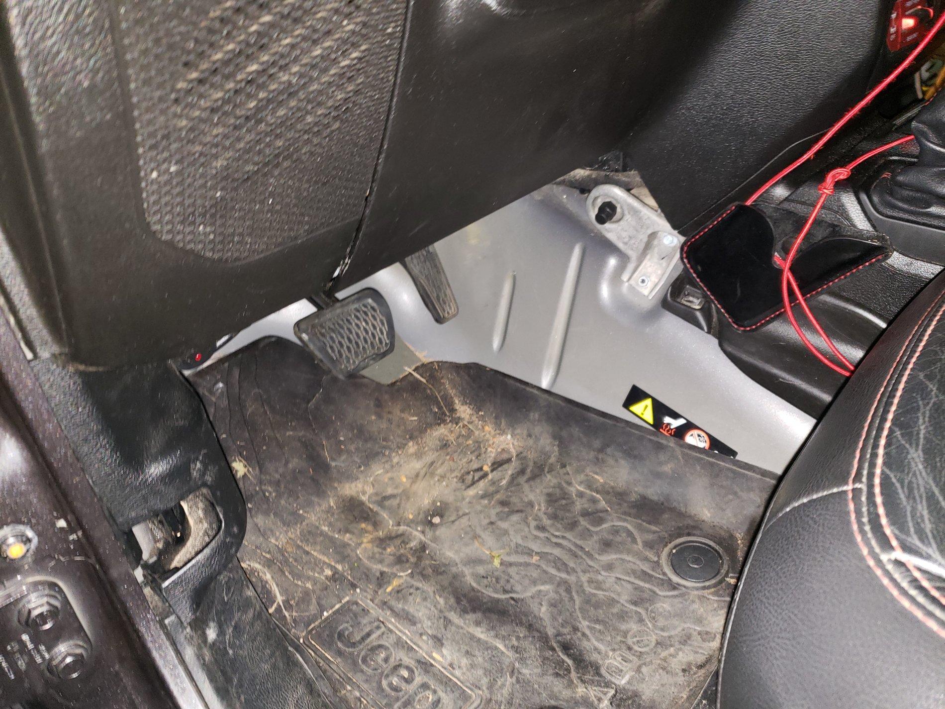 Jeep Wrangler JL Wet JL inside 20200802_212305