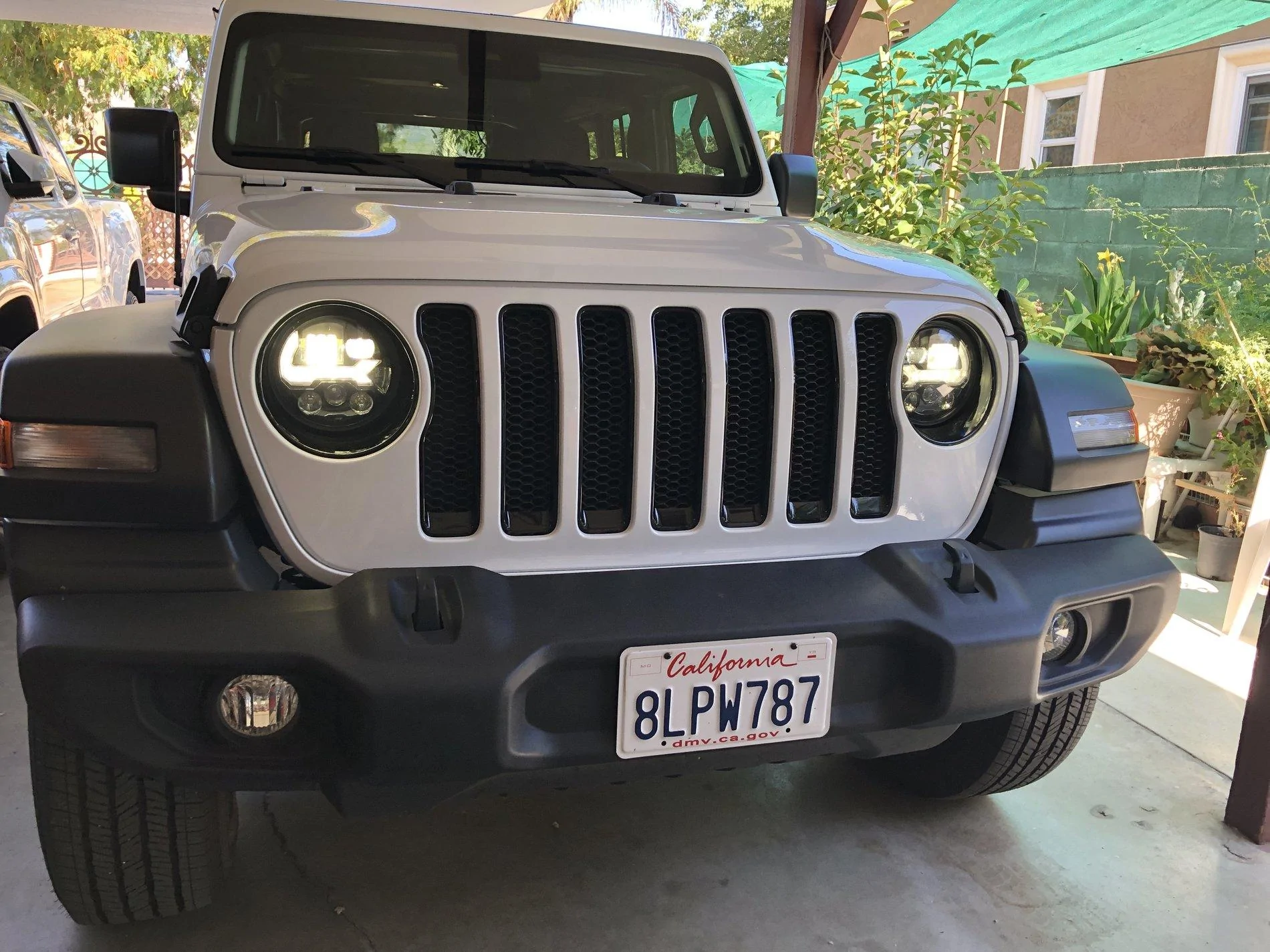 Jeep Wrangler JL JW Speaker Evo J3 Headlights Photo Jul 06, 4 36 23 PM