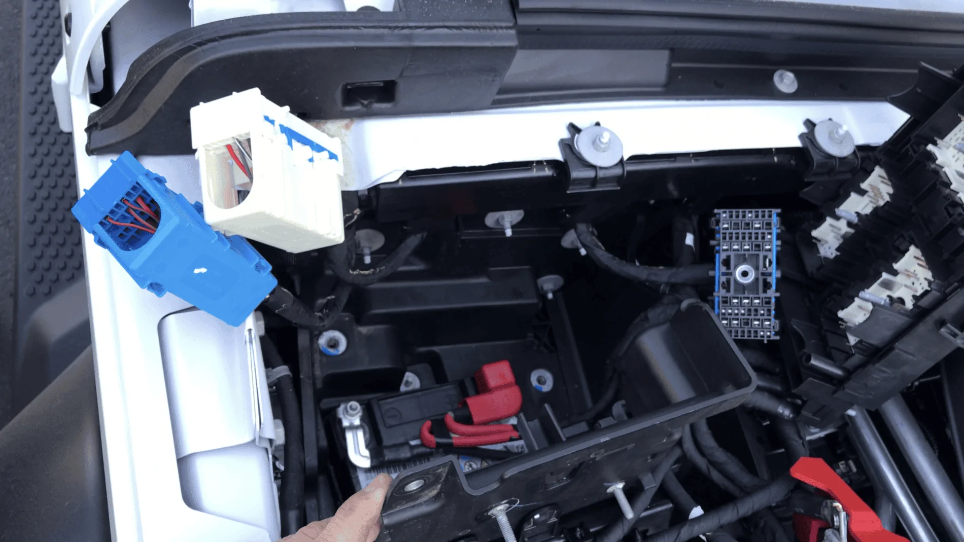 Jeep Wrangler JL Stop/Start Not Ready-Battery Charging ESS battery hideaway