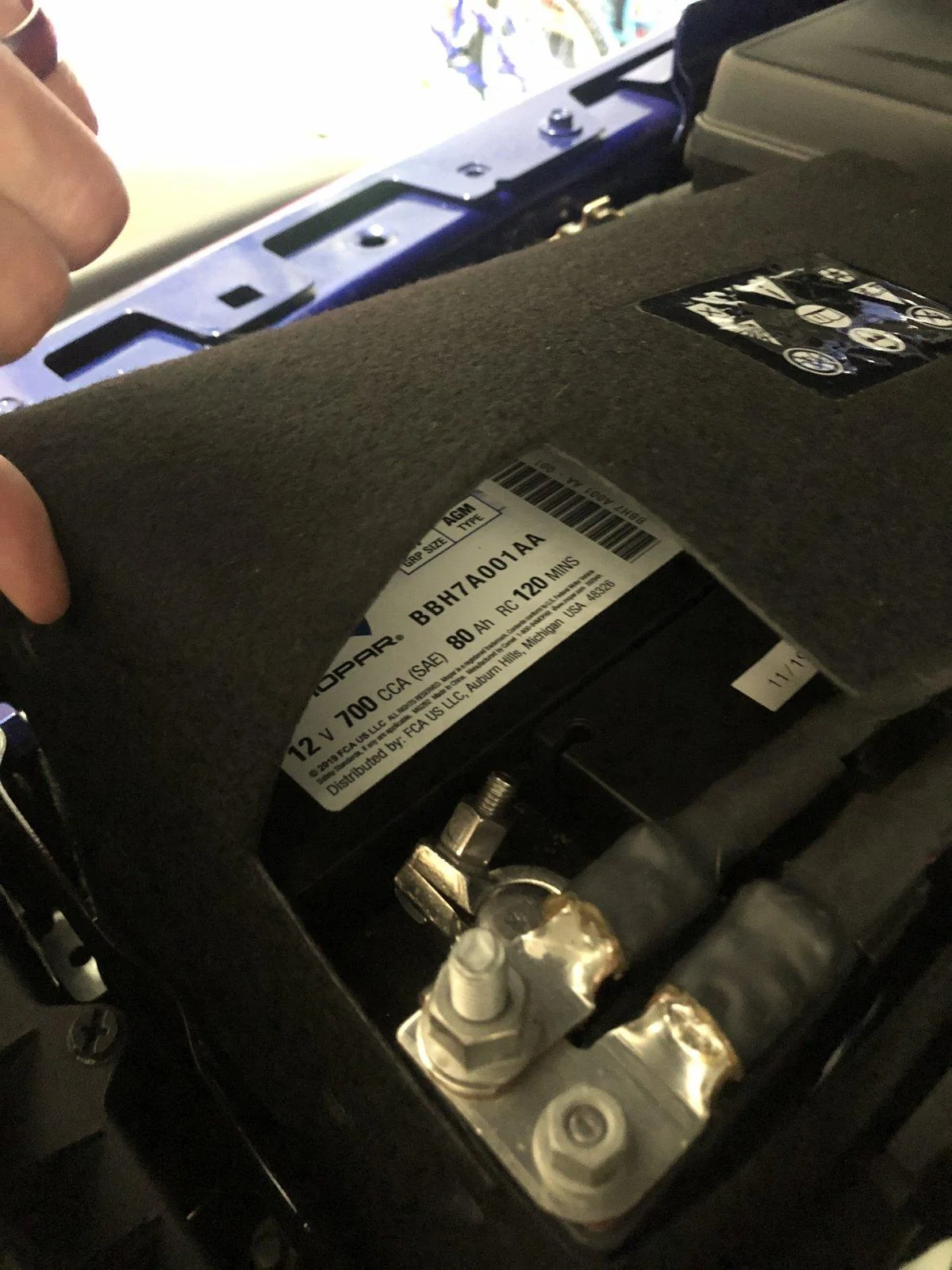 Jeep Wrangler JL Best battery tender IMG-5702