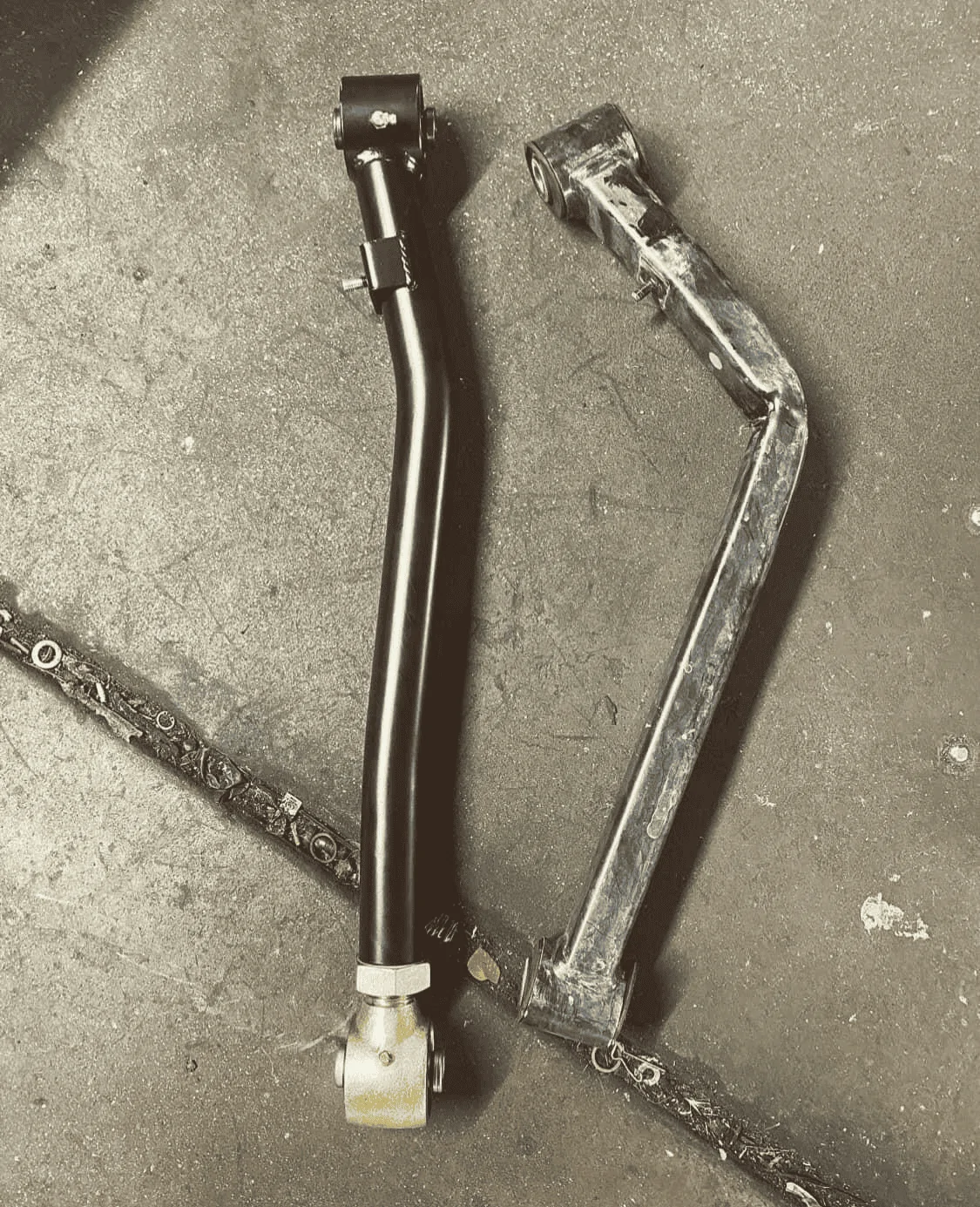 Jeep Wrangler JL Steer Smarts track bar hitting ARB diff cover 1597272078334