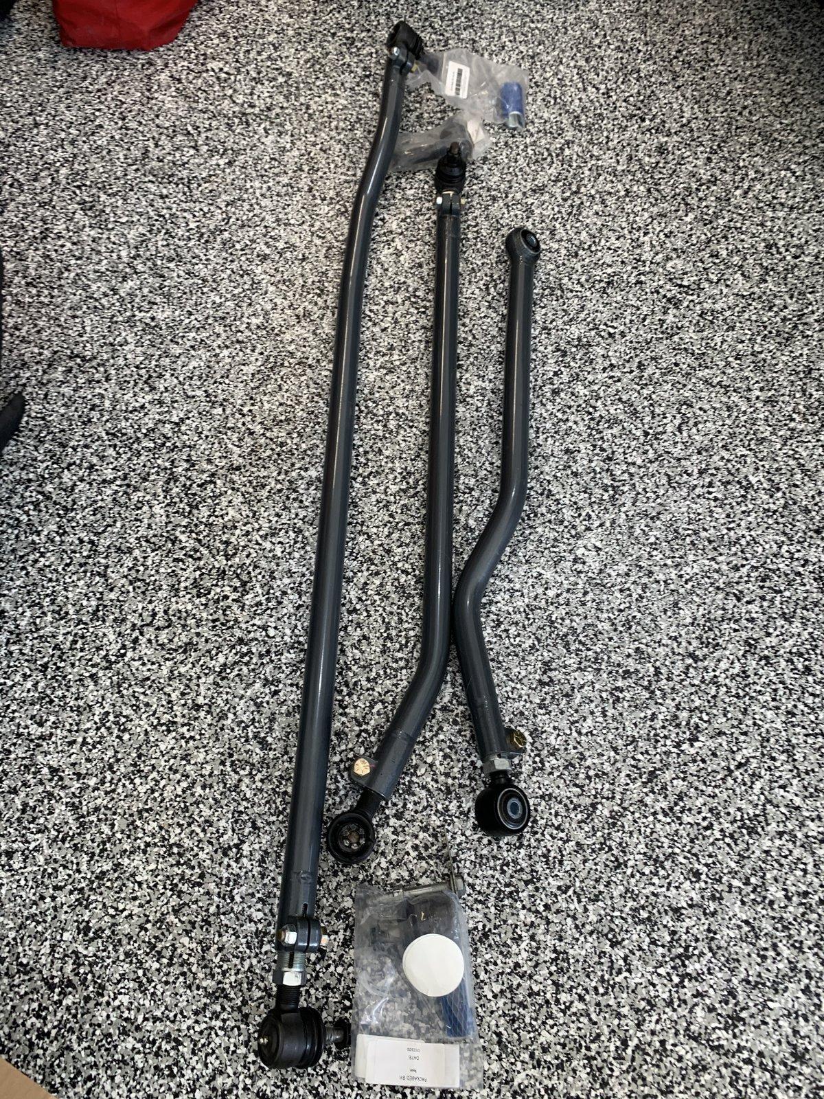 Jeep Wrangler JL Synergy HD steering and track bar FAF37F97-8262-4360-B9BD-12C5CDD89DF6