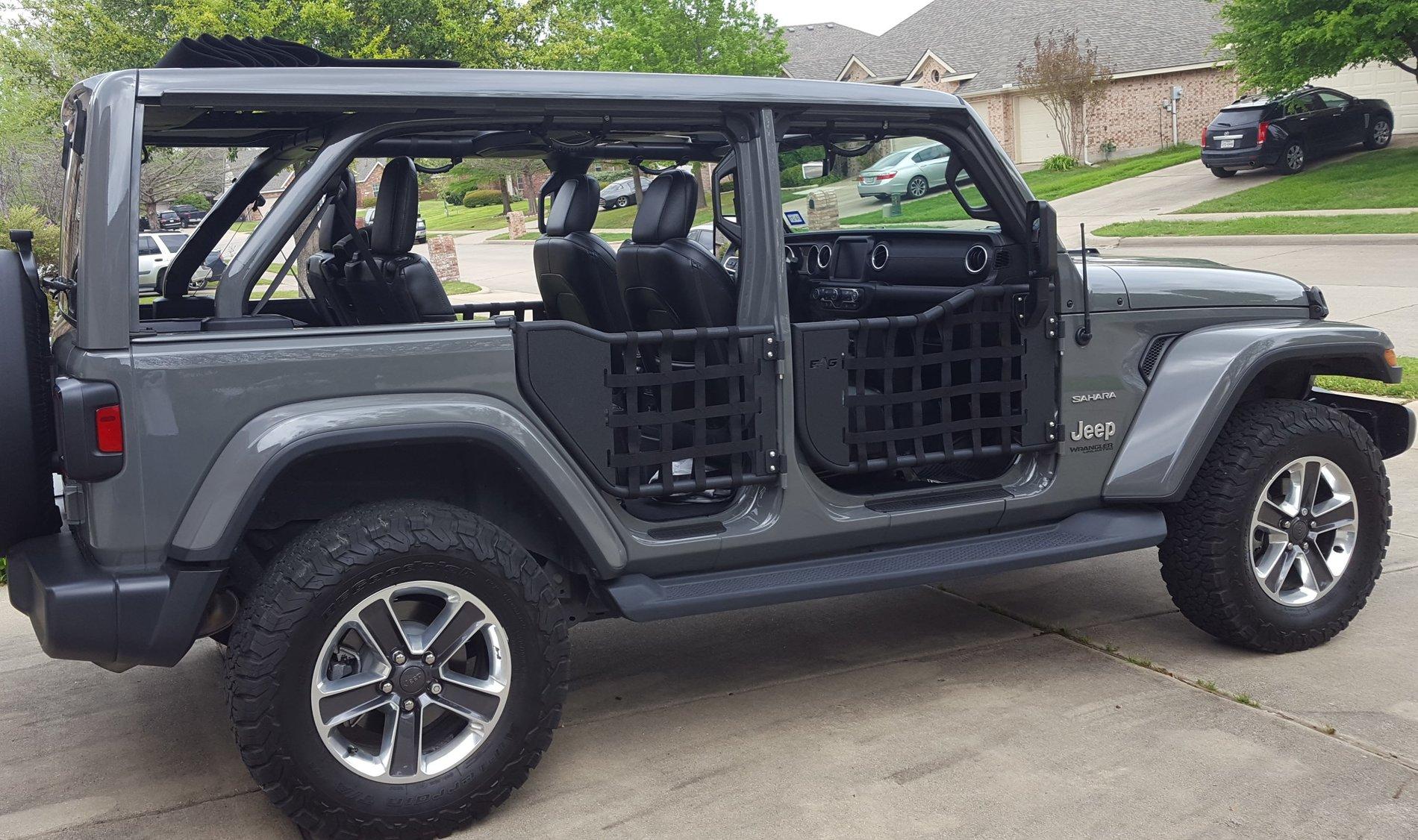 Jeep Wrangler JL Initial Impressions: Sky One-Touch Power Top Panels off with Half-doors 3