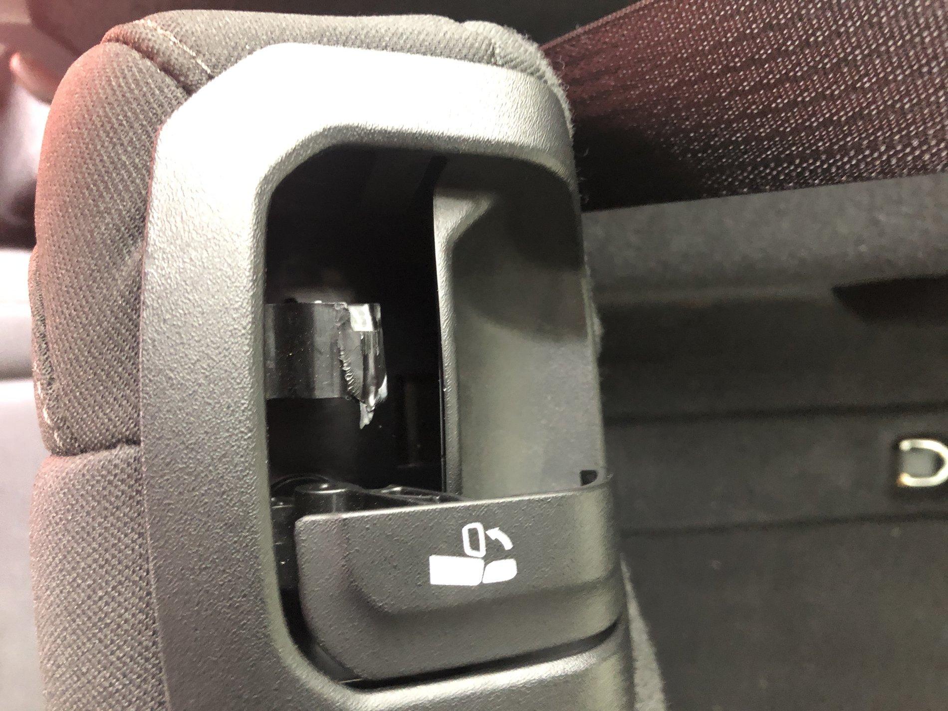 Jeep Wrangler JL Rear seat fold down latch IMG_6603.JPG