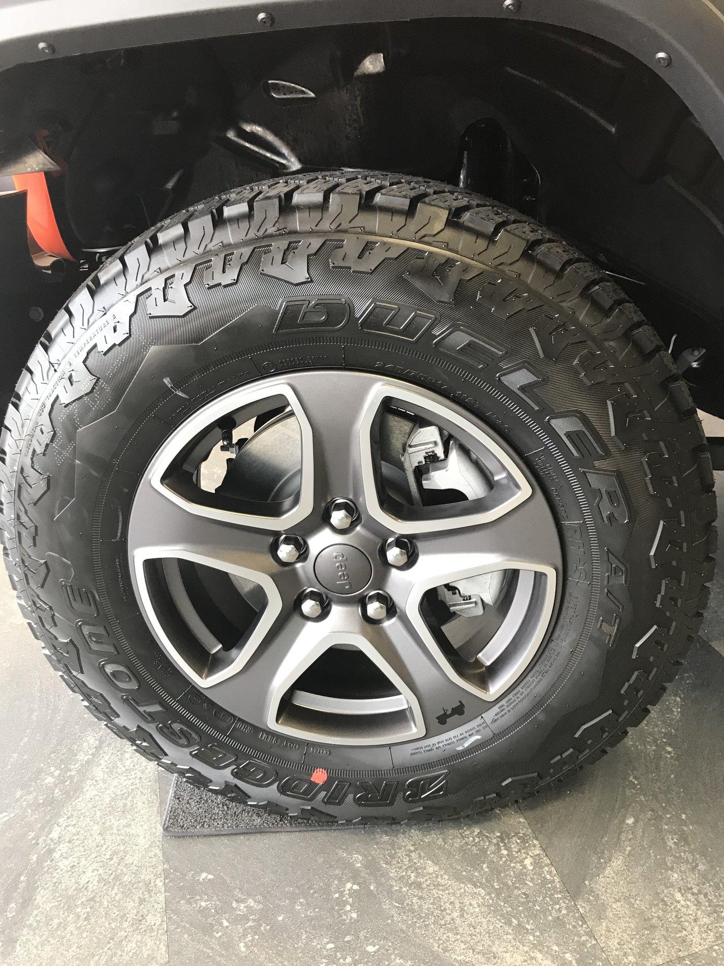 Jeep Wrangler JL PUNK'N Wrangler Jl club 1F2AEA03-AB56-4D9C-A622-1ECDB5D088BF