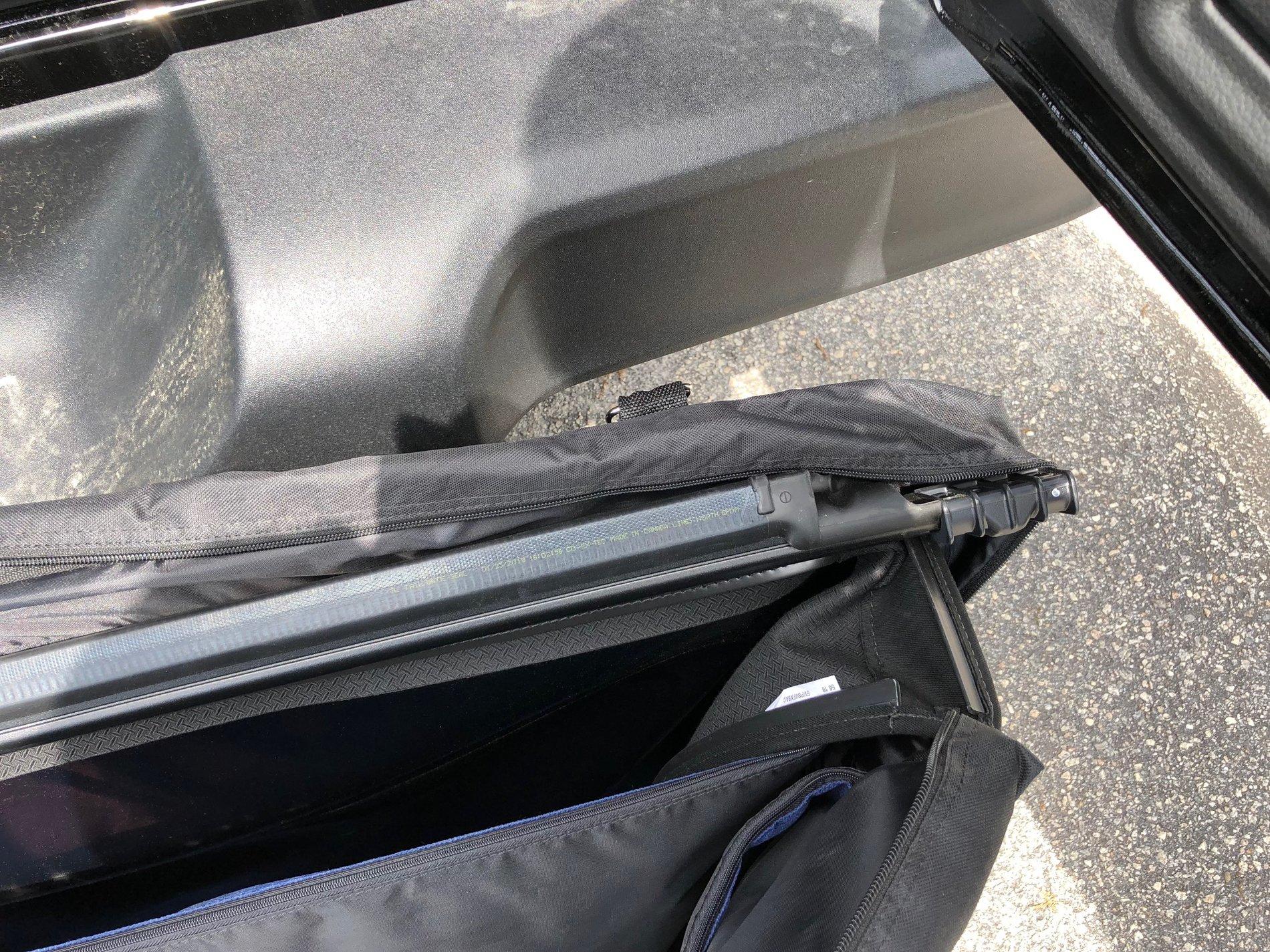 Jeep Wrangler JL Soft top window storage IMG_0160