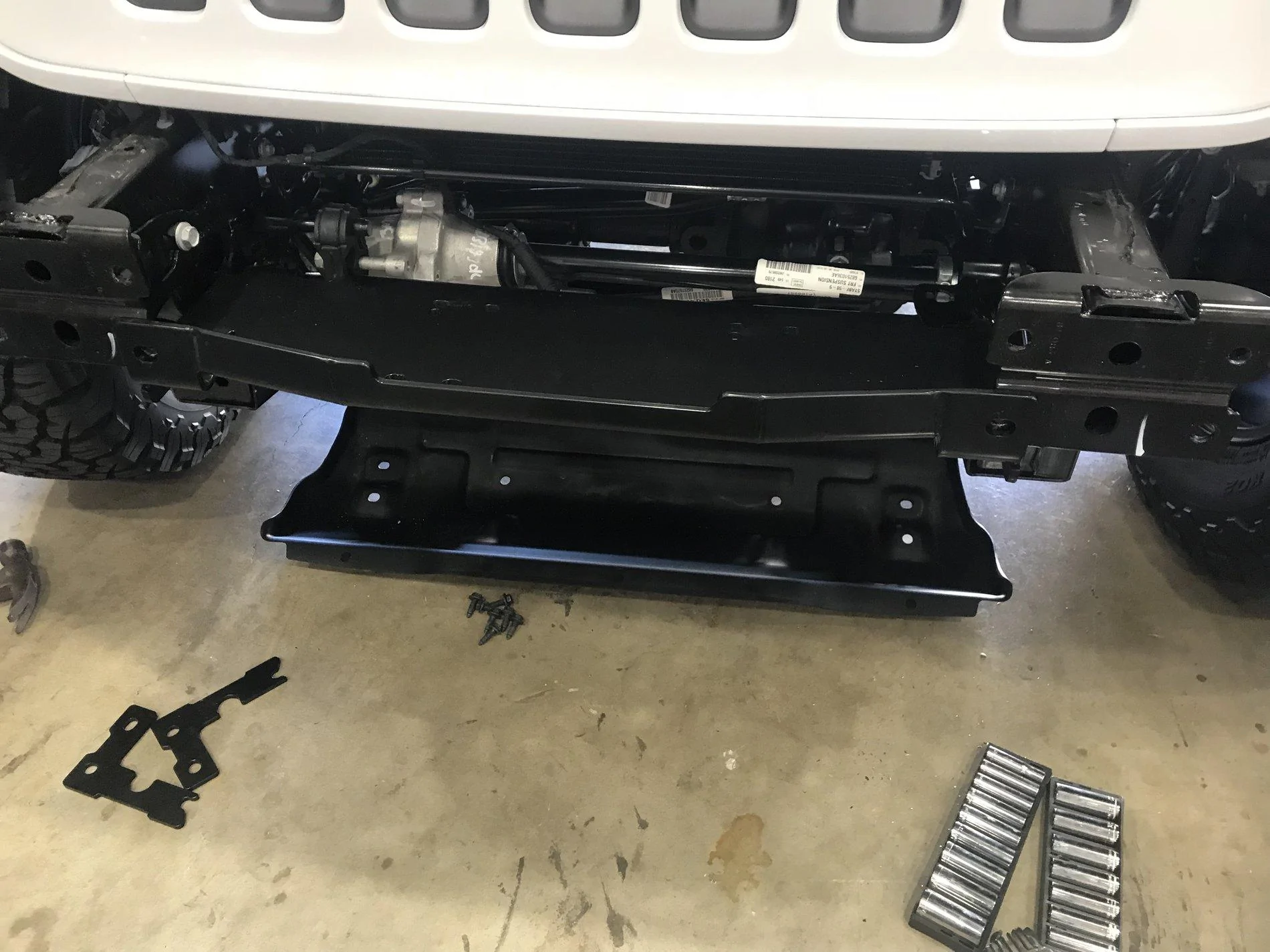 Jeep Wrangler JL Warn zeon platinum 10s install. 857E9D4C-46B1-4D51-A638-5D5031775F1A