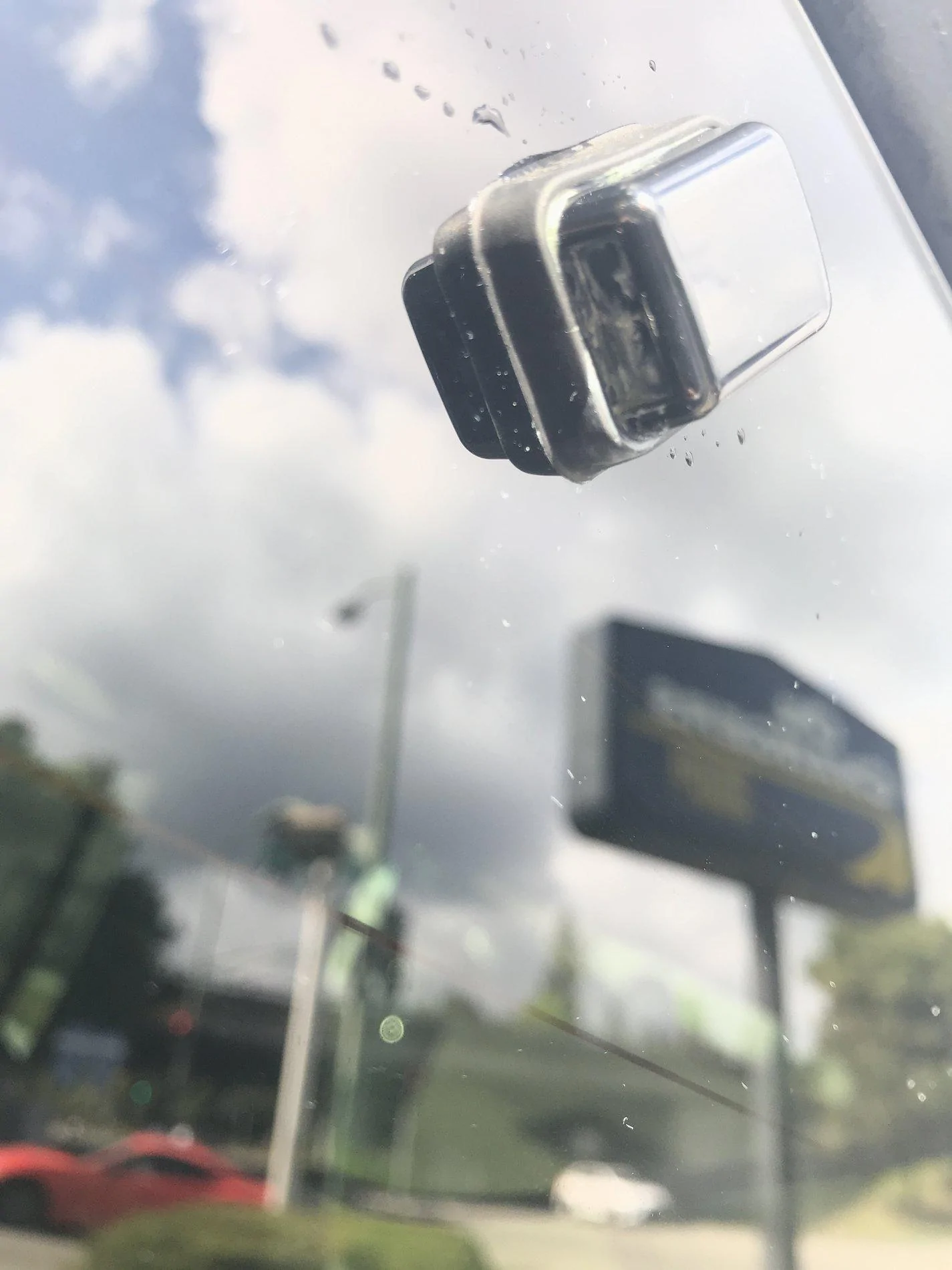 Jeep Wrangler JL Rear window fluid dripping IMG_2266