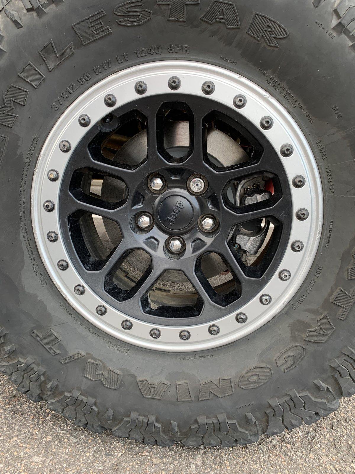 Jeep Wrangler JL Mopar Simulated Beadlock Wheels 8ACBCC86-B2AD-4C14-B405-CFDC14CD8581