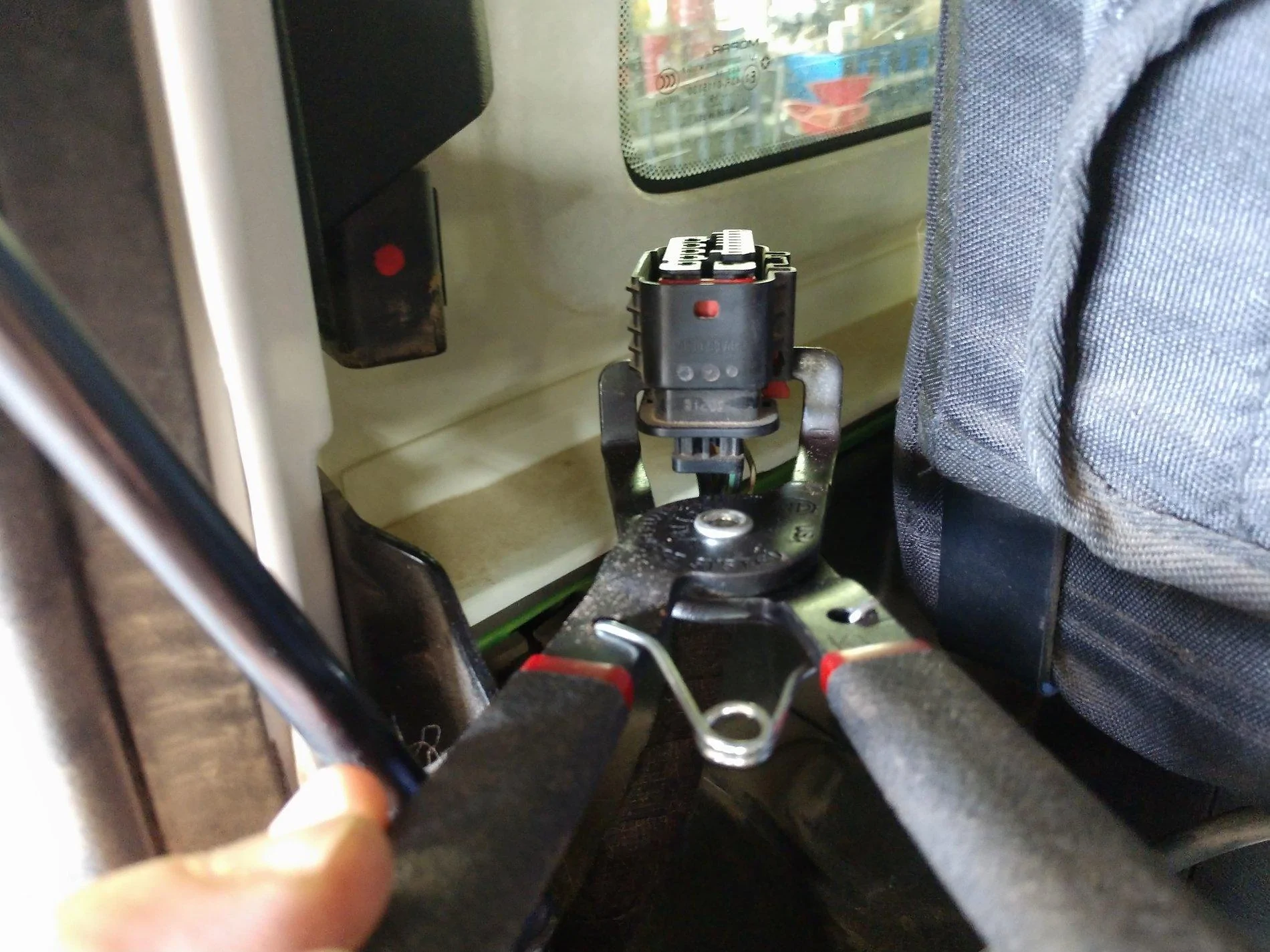Jeep Wrangler JL Quick removal bolts for hardtop IMG_20200828_115832919