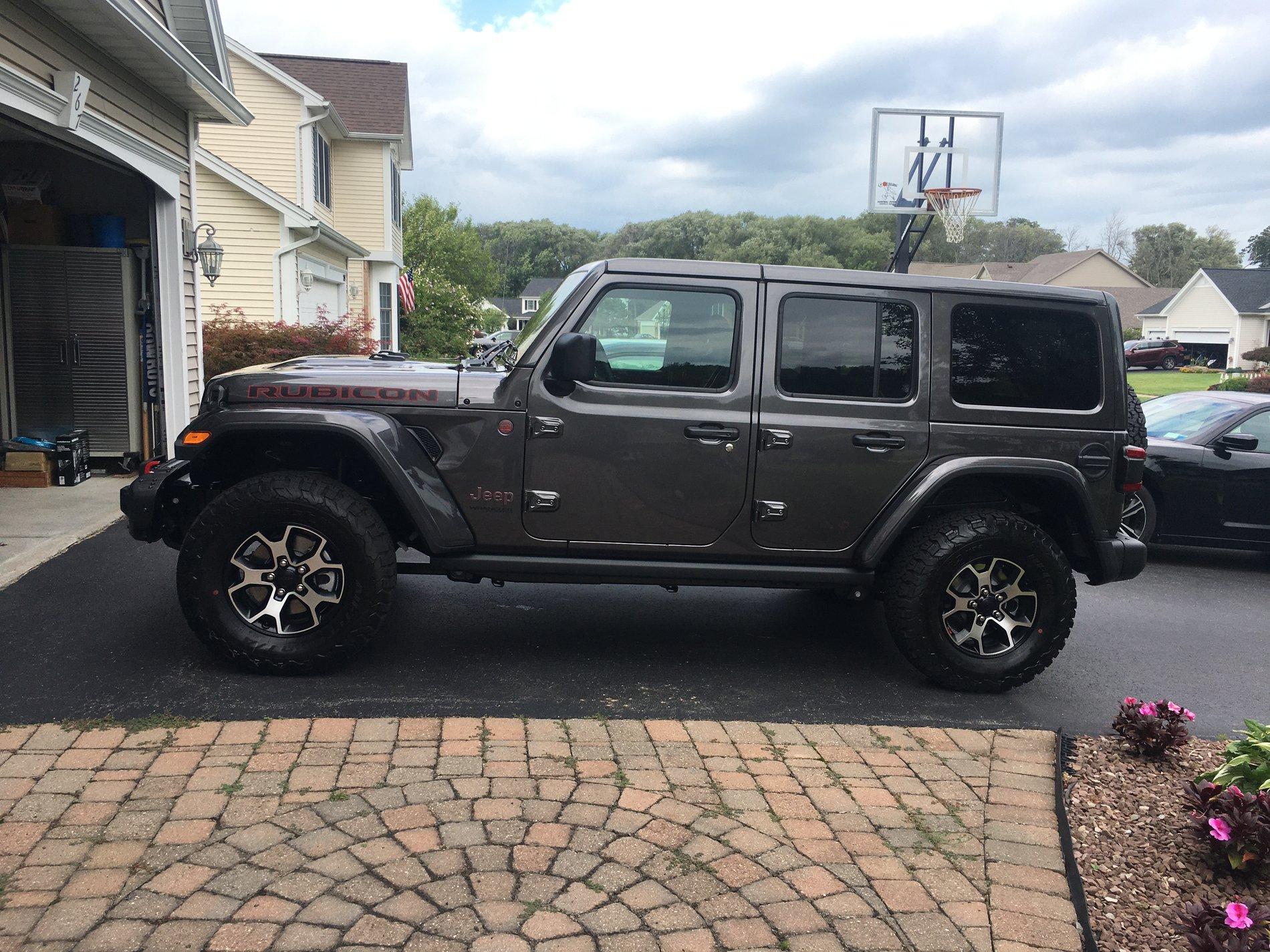 Jeep Wrangler JL 2021 recent build dates? 61DE79EE-30A5-4EEC-B887-972D14F9B70A