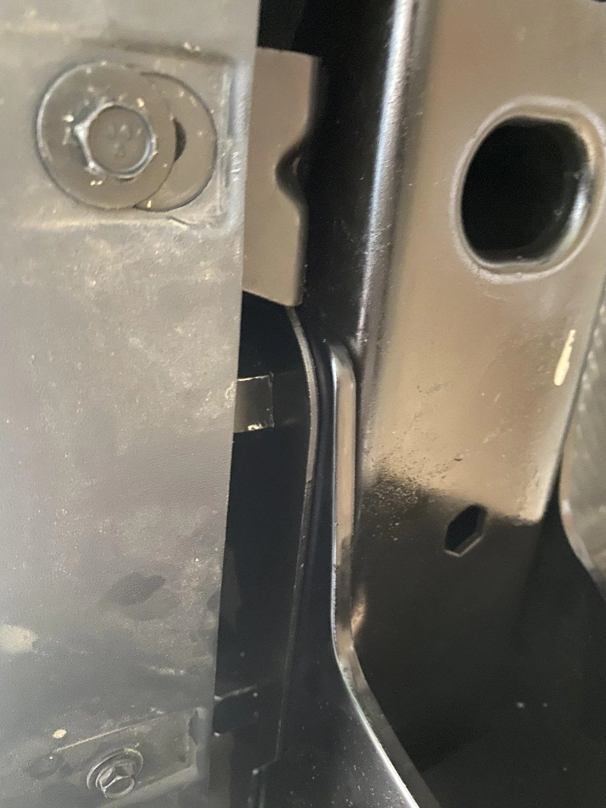 Jeep Wrangler JL Problem installing Mopar hitch to JL Wrangler 2018 3A43D970-9E62-45BD-A3EA-346A668E6239