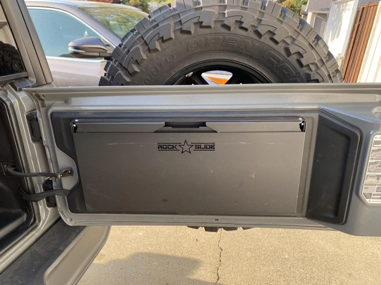 Jeep Wrangler JL Tailgate Table recommendations? D0FE1E7B-D831-4CD8-9C35-959BEF571AC8