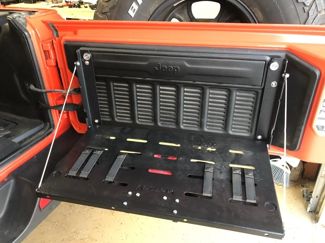 Jeep Wrangler JL Tailgate Table recommendations? tailgate table open