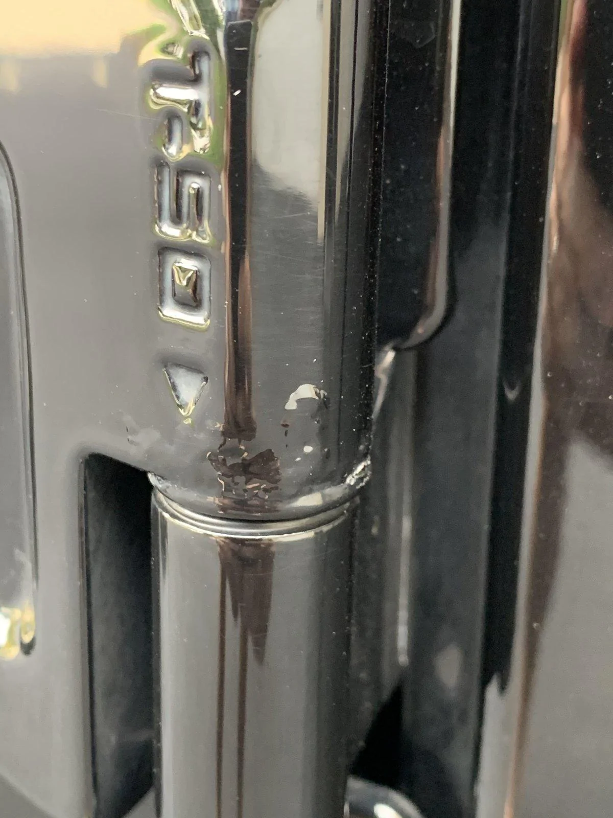 Jeep Wrangler JL Bubbles in Paint at Door Hinges 2B669FC2-5F3F-4271-B2E2-67D10EE5B79A