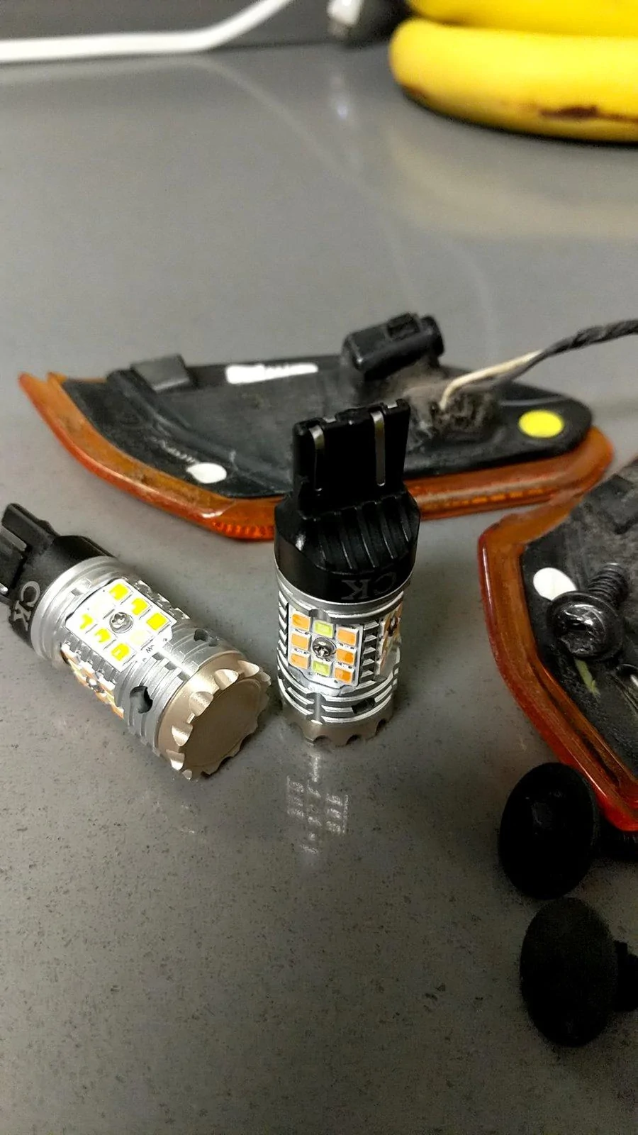 Jeep Wrangler JL Oracle LED Switchback Fender Light Bulbs C737BD9F-1D2D-4043-9B63-084BED3F19A1