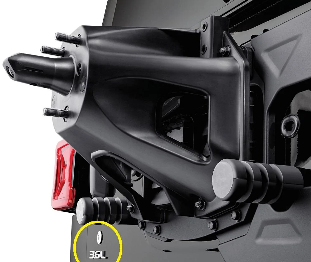 Jeep Wrangler JL Mopar oversized tire bracket Mopar_Oversized_Tire_Carrier_JL