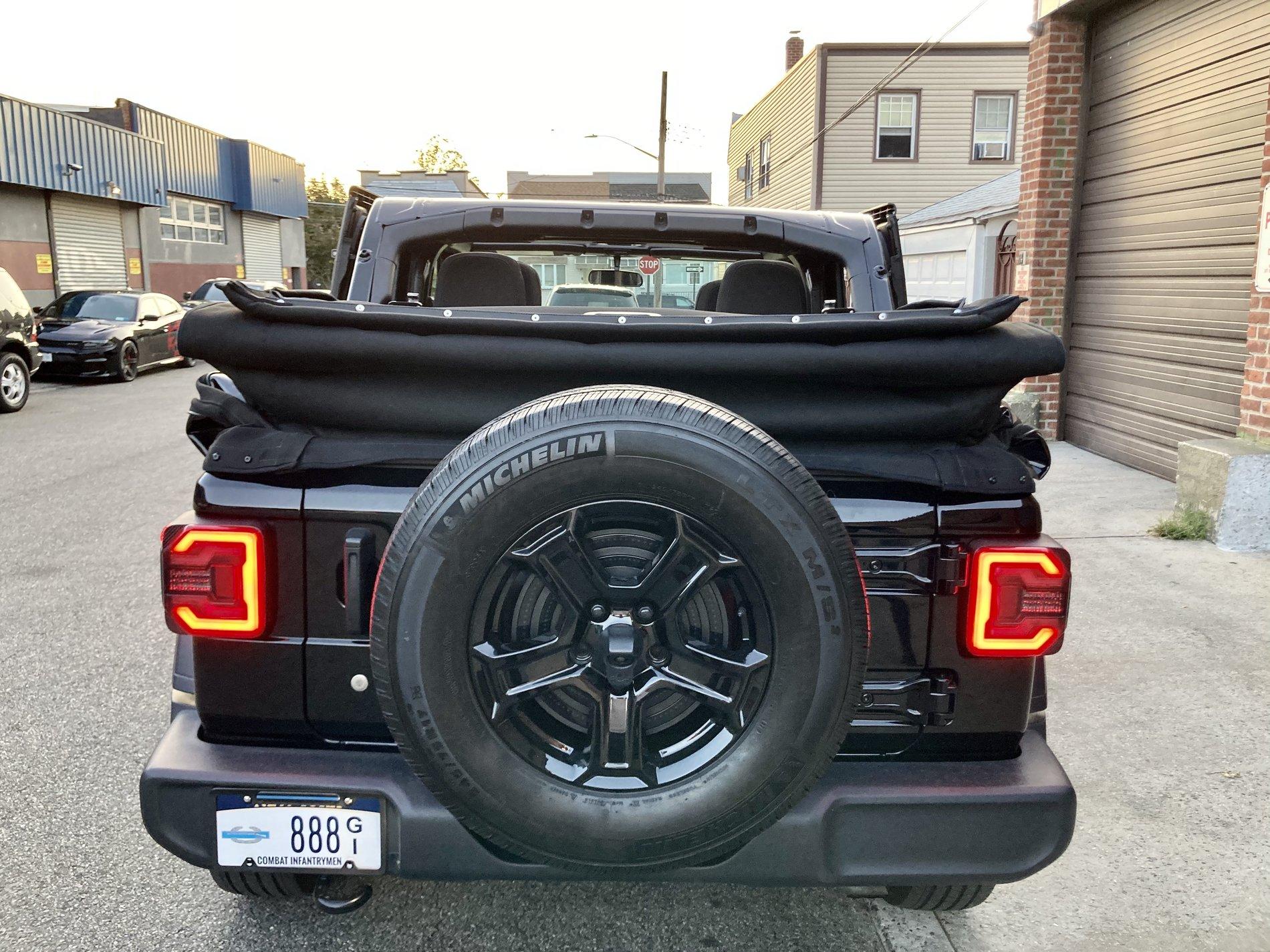 Jeep Wrangler JL My Sequential LED Taillights 89B0CA56-EA9D-4360-9B61-2470EBF135EA