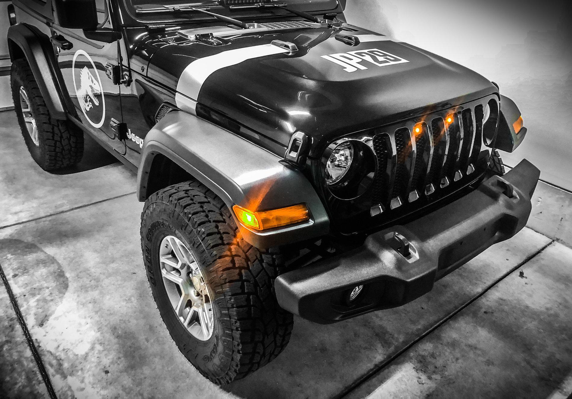 Jeep Wrangler JL Pic Request: Pre Runner Grill Lights 20EAD80D-DB9E-4C7D-ABBA-755A1D61FA47