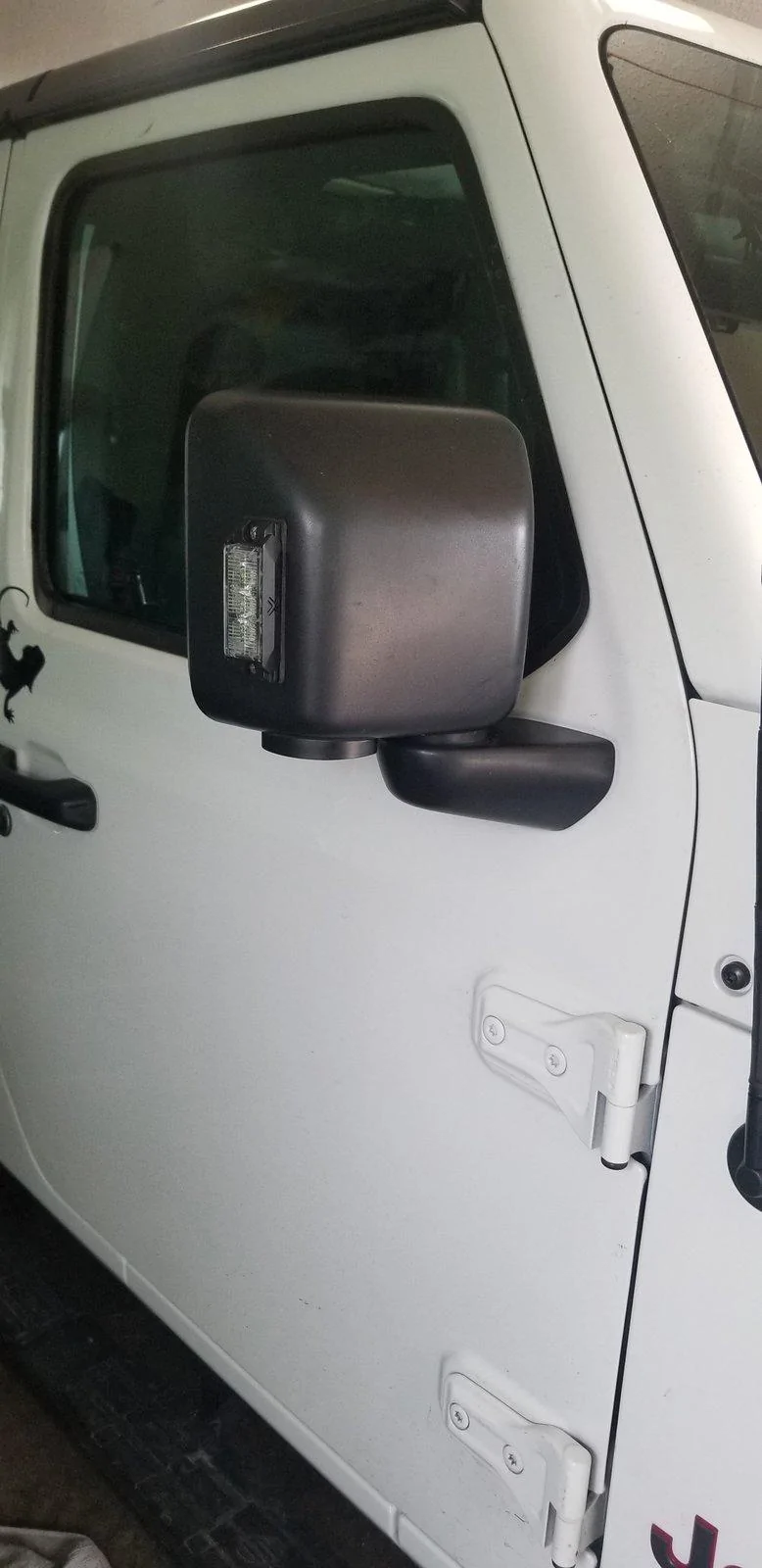 Jeep Wrangler JL How to disassemble side-view mirrors? 2020-01-18 15.18.05