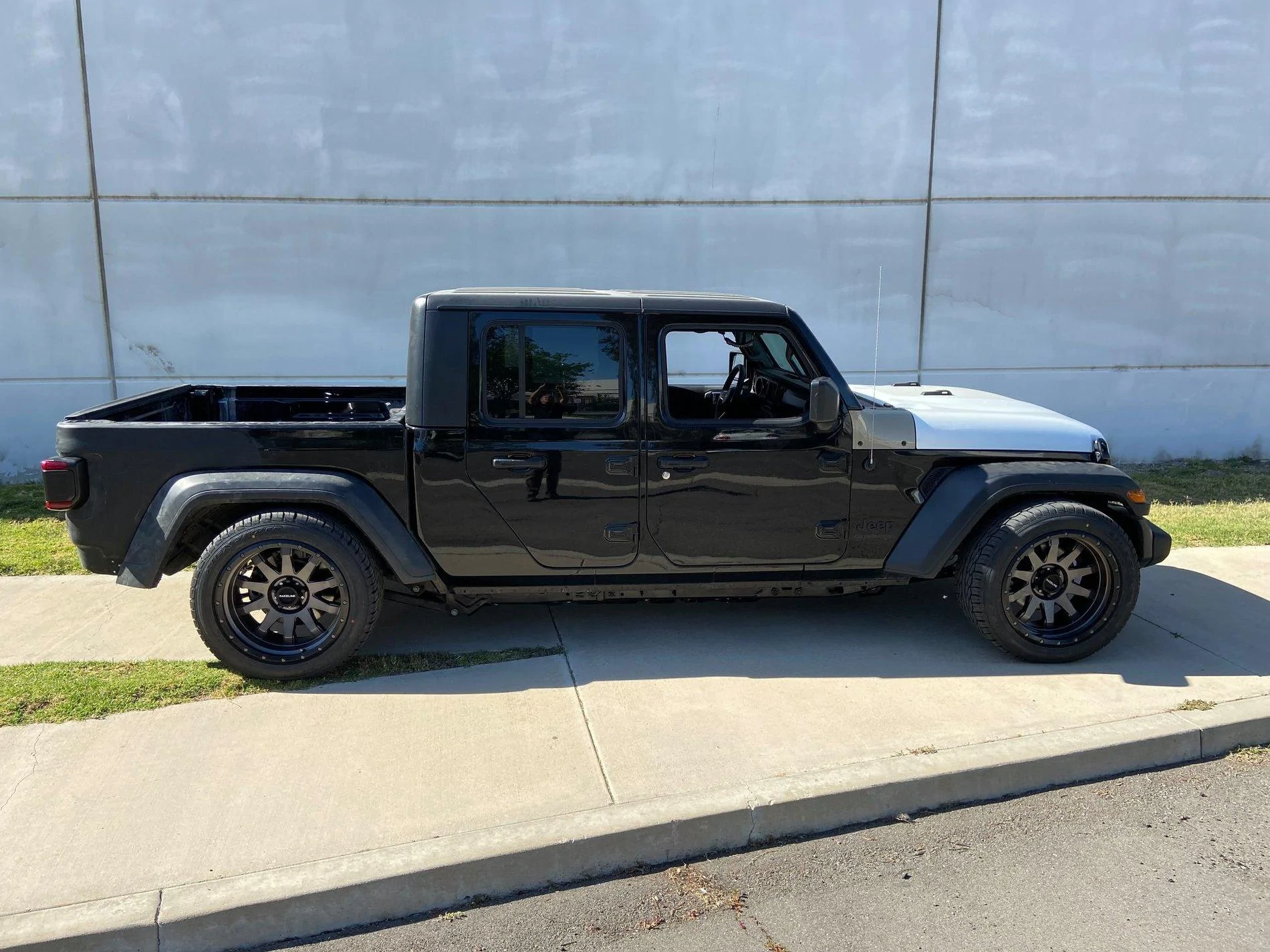 Jeep Wrangler JL Lowered Gladiator 95499772_4391586500855192_8721269954562752512_o
