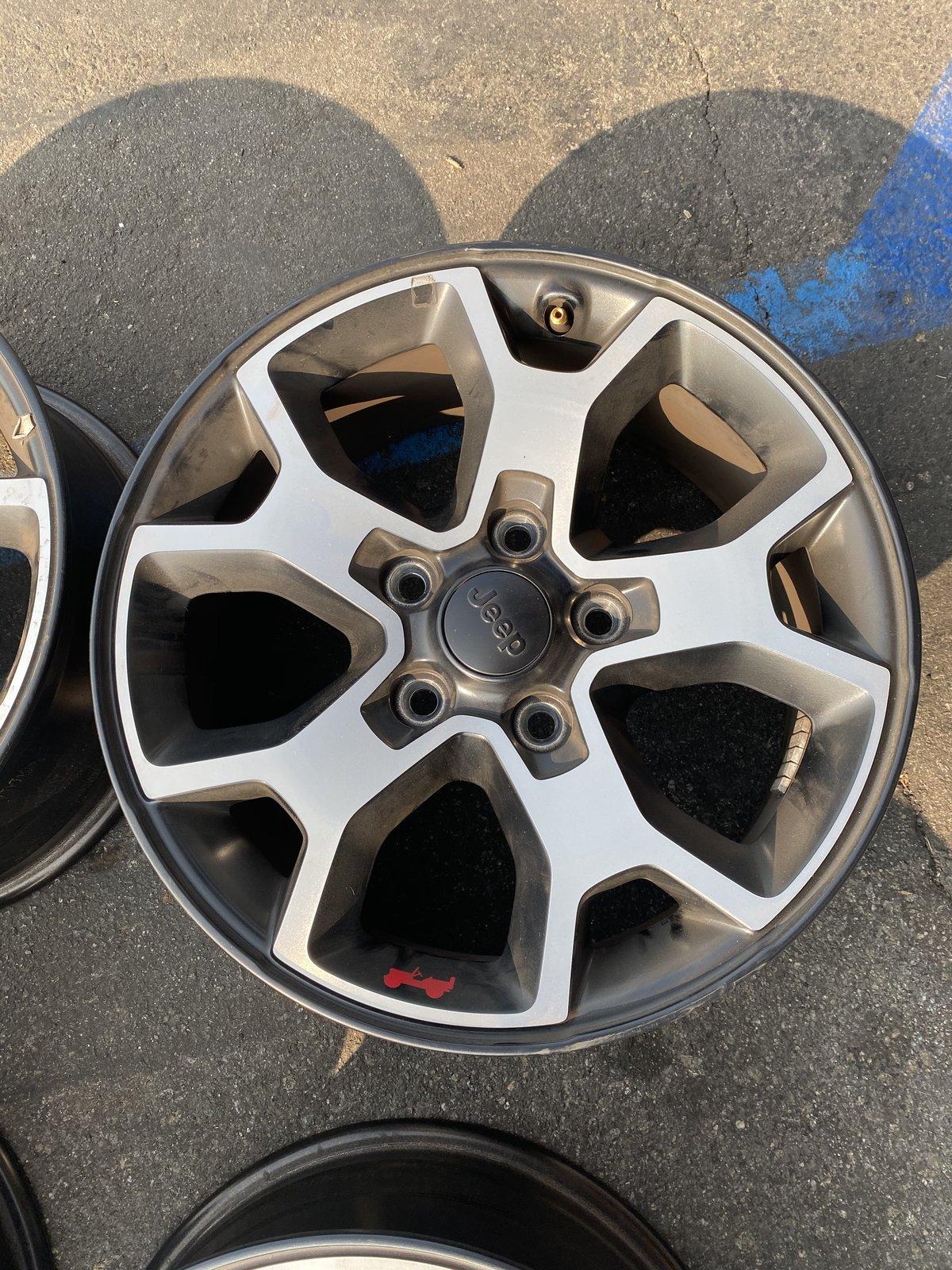 Jeep Wrangler JL Rubicon Wheels $400 IMG_0094