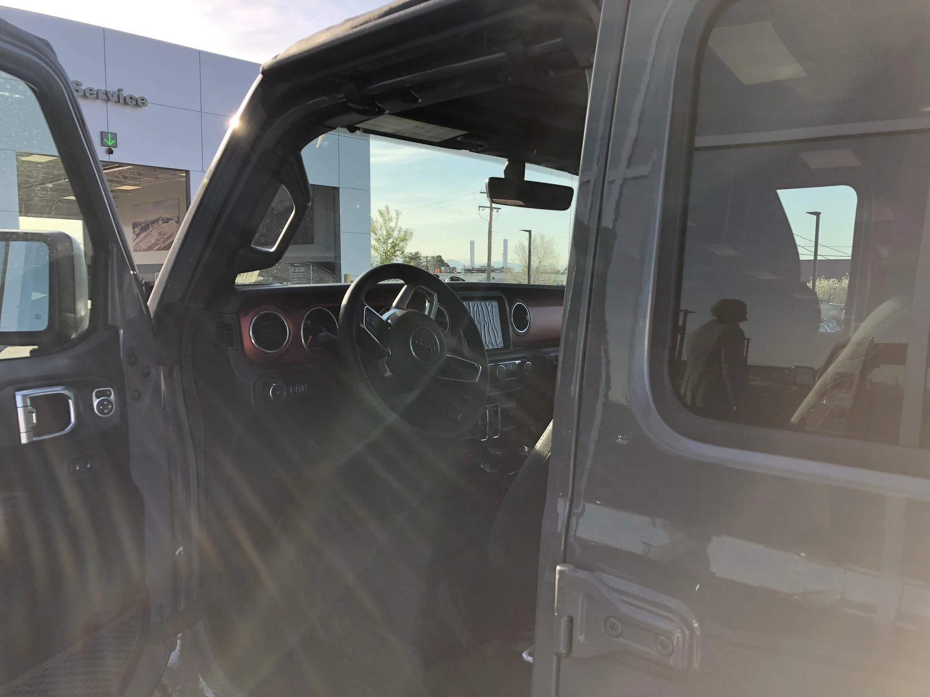 Jeep Wrangler JL STING GRAY Wrangler JL Club 52F367D0-8D43-45A4-9859-8A721B0D6DC3