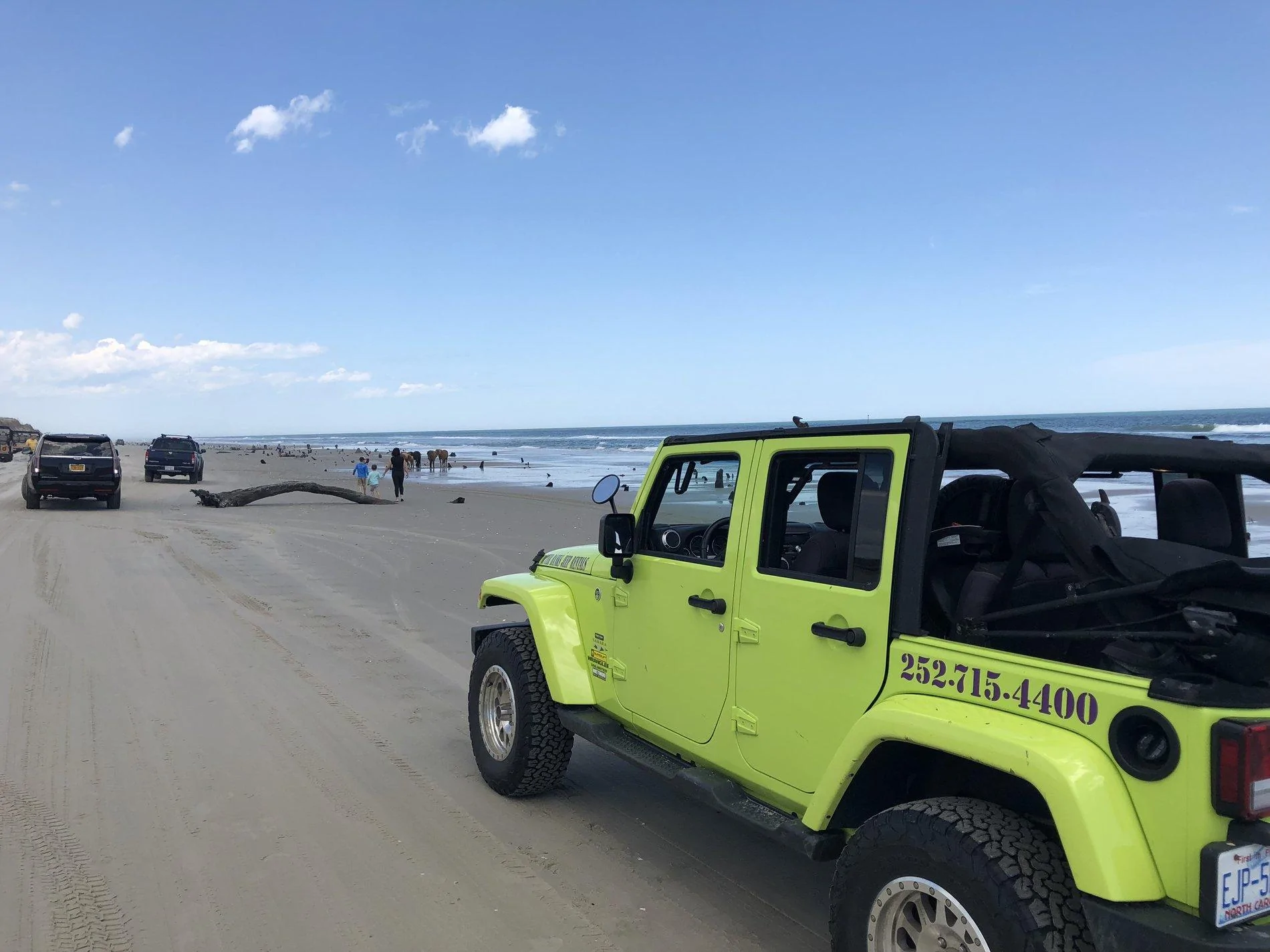 Jeep Wrangler JL JK on the beach E7E07B38-75D1-4B56-880B-E6A1868A0F73