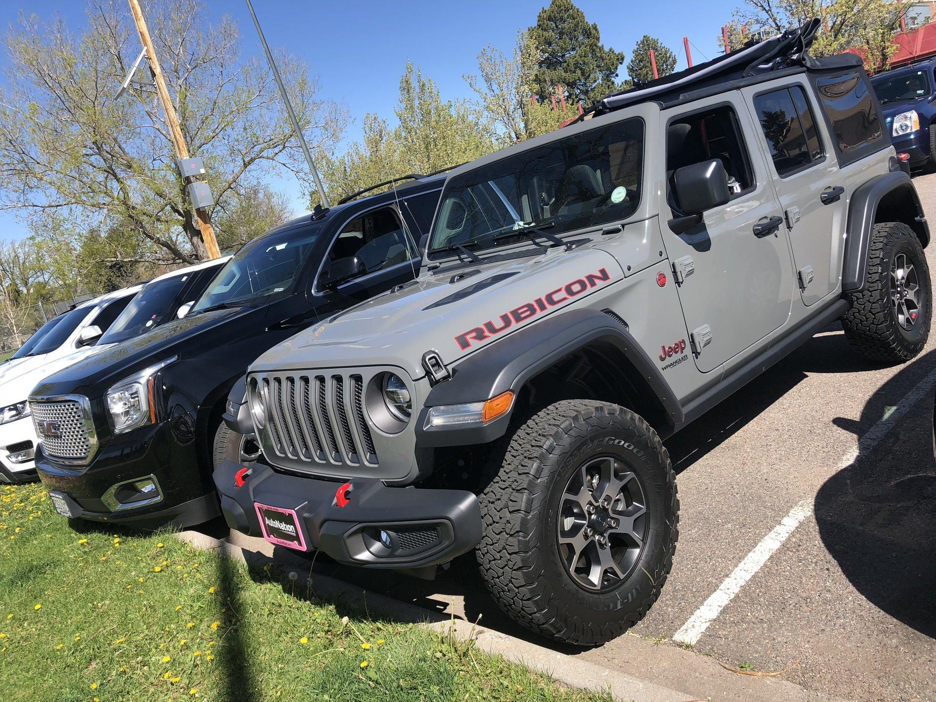 Jeep Wrangler JL STING GRAY Wrangler JL Club 2C823E2F-1B2D-4238-BA1D-F5F8F81015B9