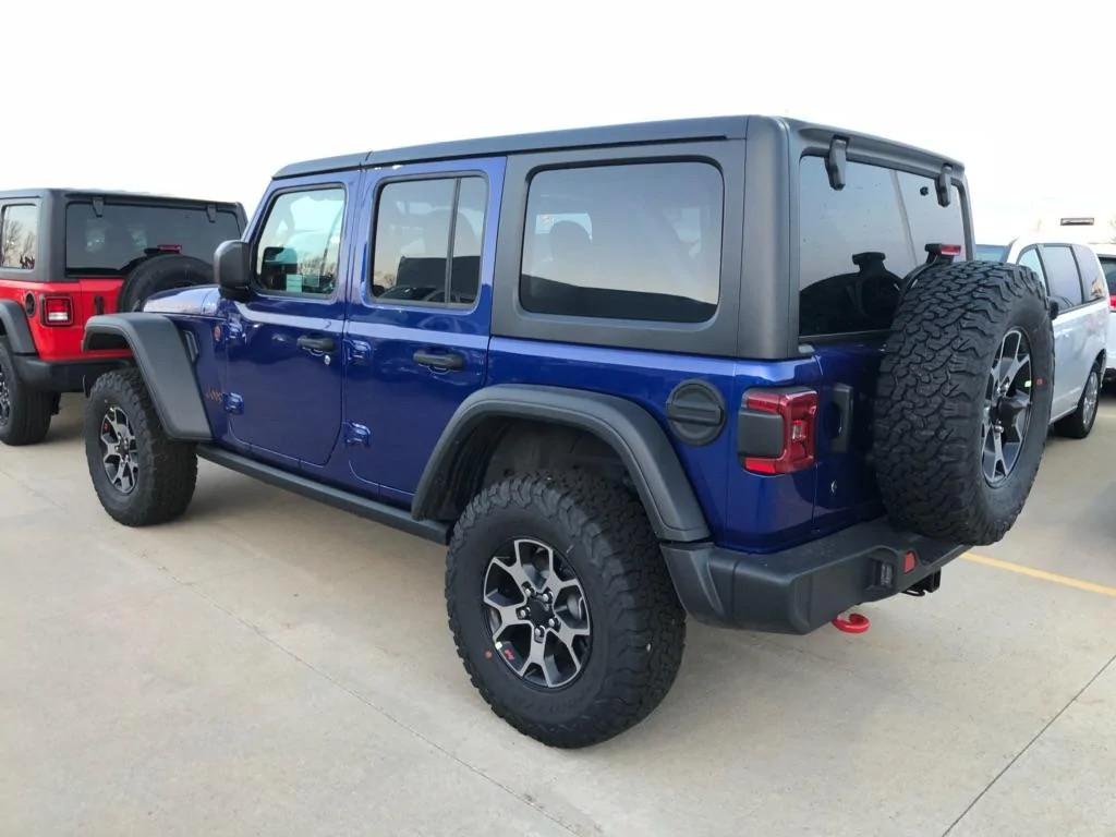 Jeep Wrangler JL Rubicon LED with NO Blind Spot Detection Question IMG_14681