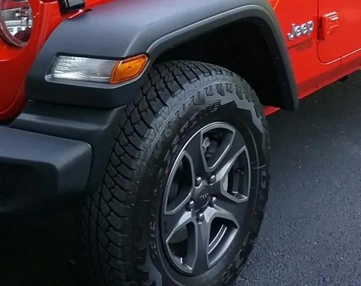Jeep Wrangler JL OEM wheel my J
