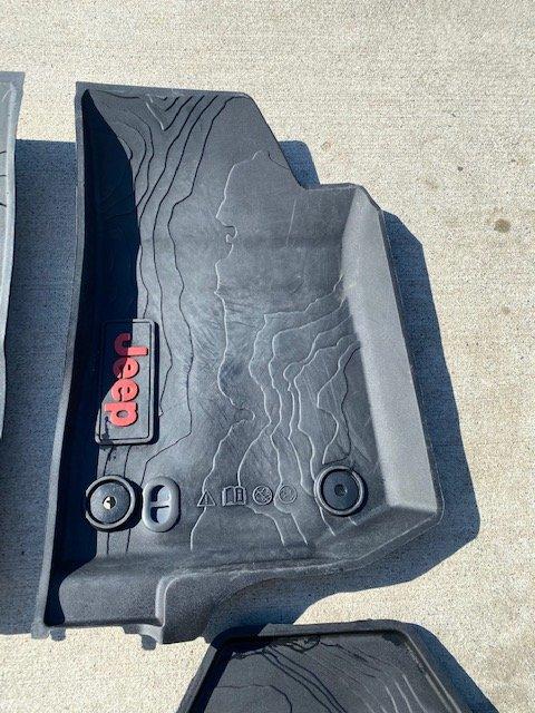 Jeep Wrangler JL Mopar Floor Mats $100 IMG_8452