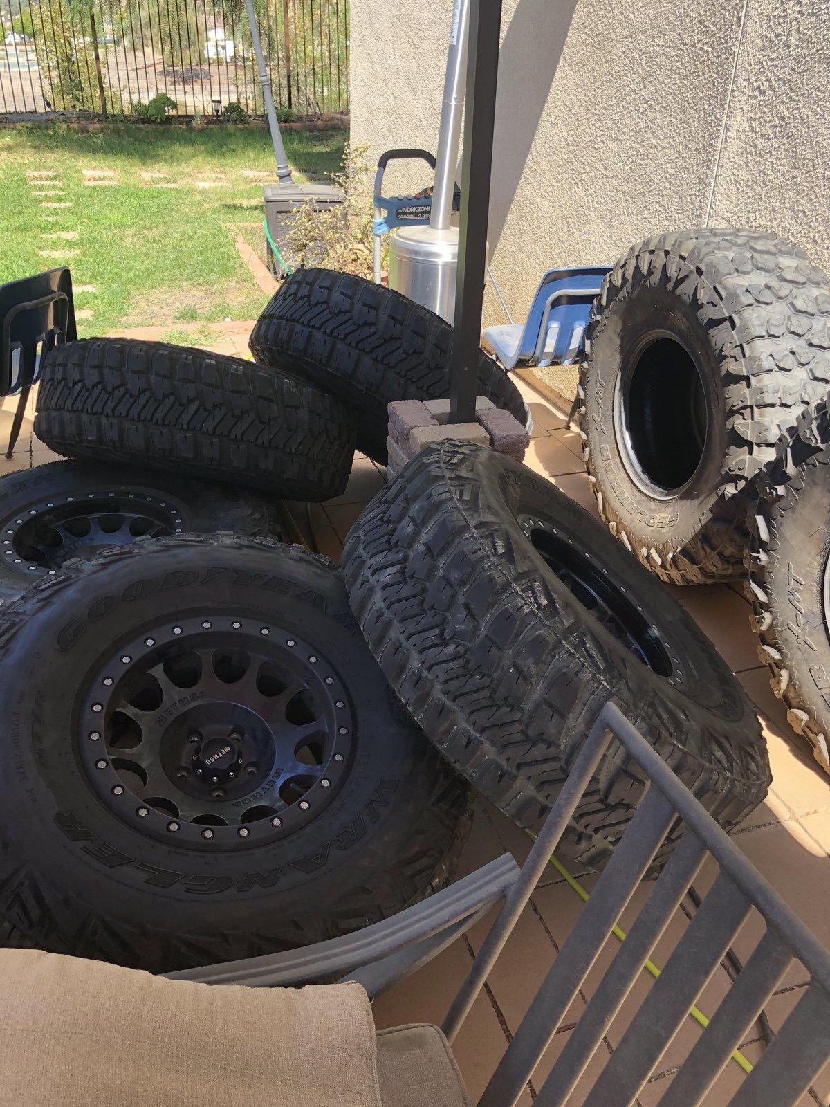 Jeep Wrangler JL Method 105 Beadlocks with 37" MT/R Tires 1108D5C9-5A2A-407C-A180-D47133A8EBEE