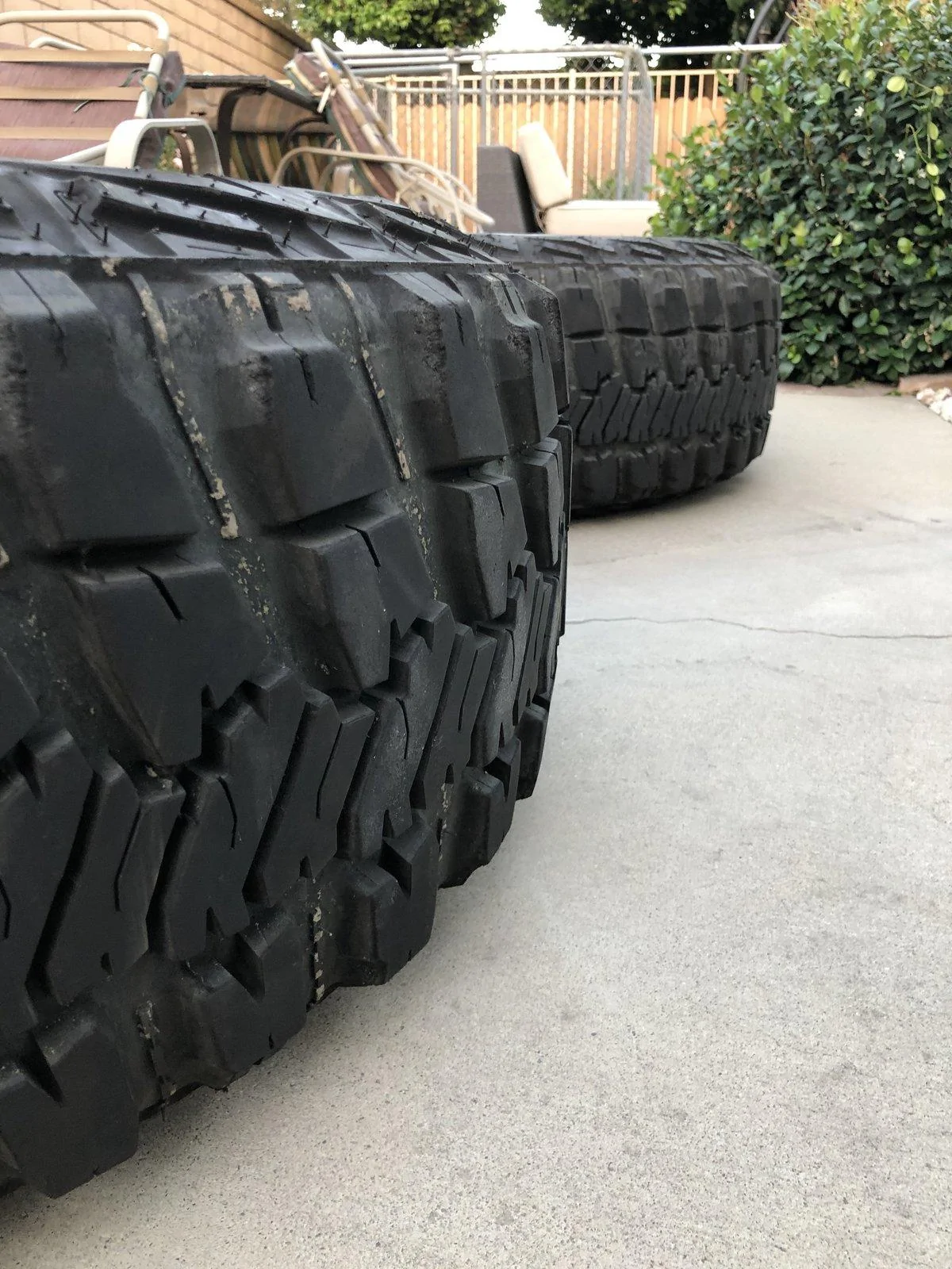 Jeep Wrangler JL Method 105 Beadlocks with 37" MT/R Tires 432C313E-6969-4B86-AF24-264F9FE55F05