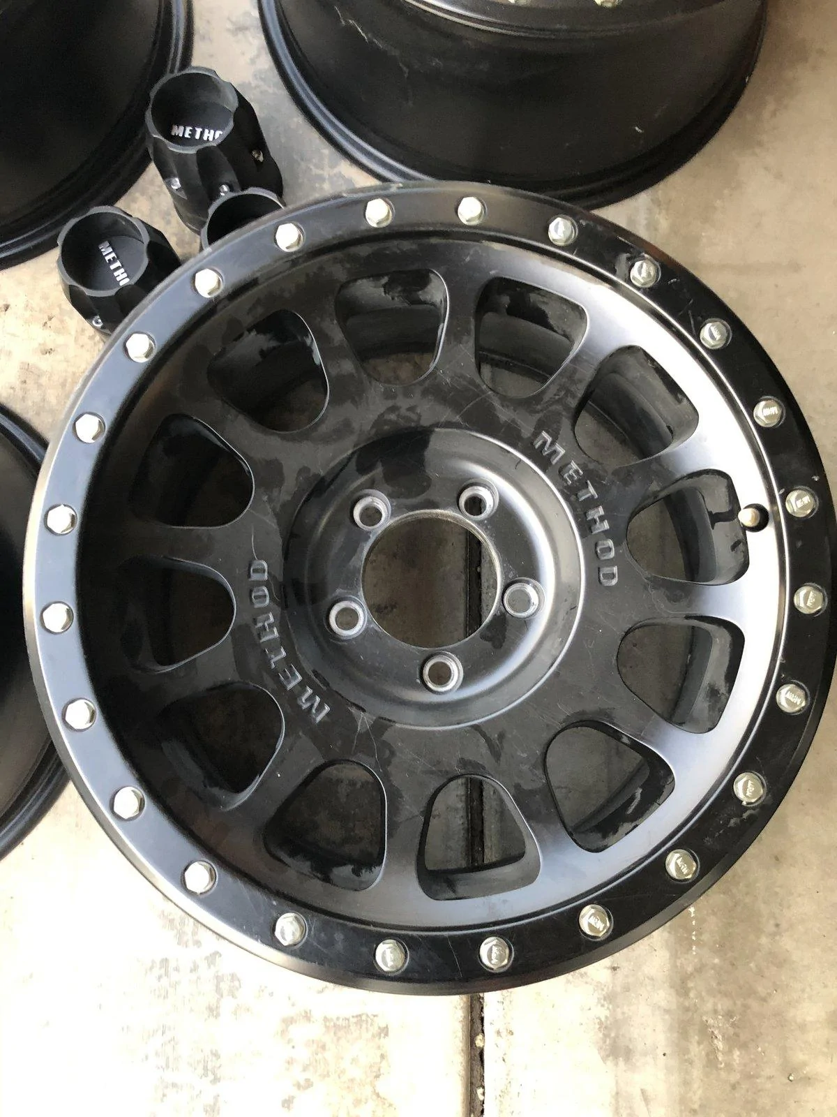Jeep Wrangler JL 5 Method 305 Wheels 529637B6-6F02-4D36-BEEA-8084B5FAB849