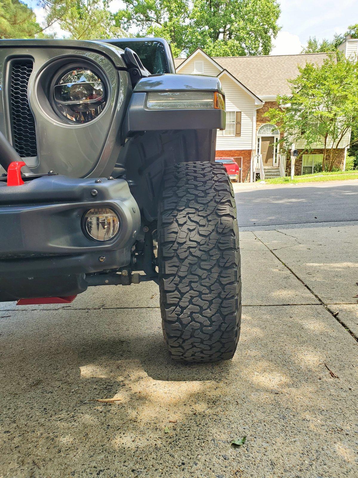 Jeep Wrangler JL AEV Borah wheels on JL 20200925_142615