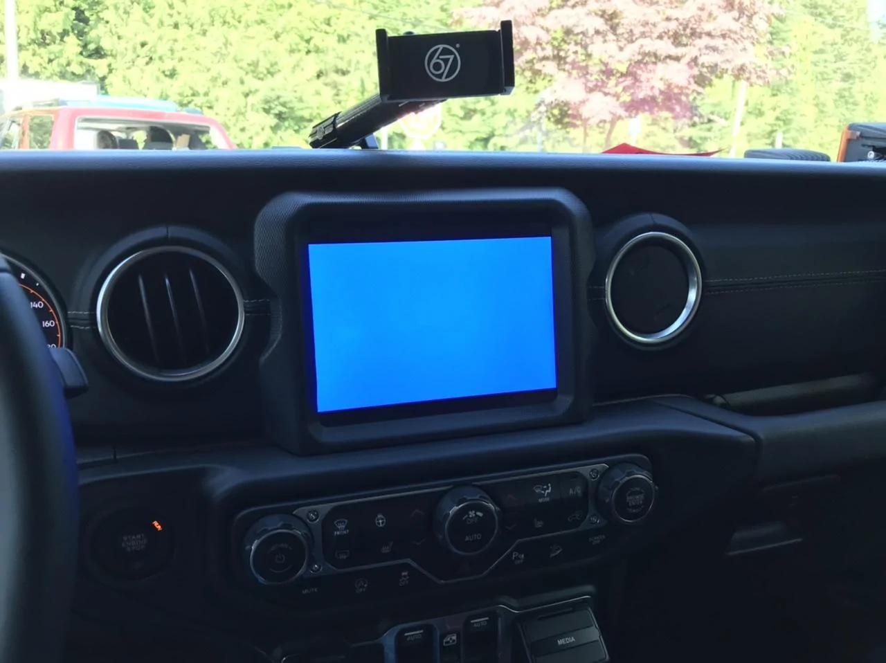 Jeep Wrangler JL Uconnect issues 9939AE17-A24F-4B72-A1BC-D7C07D3D95CB