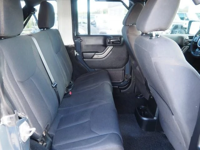 Jeep Wrangler JL Replace carpet with custom molded interior liner? C1250DE4-B1D4-4933-AB33-D1E9B501593D-5448-0000036B904F4BD3