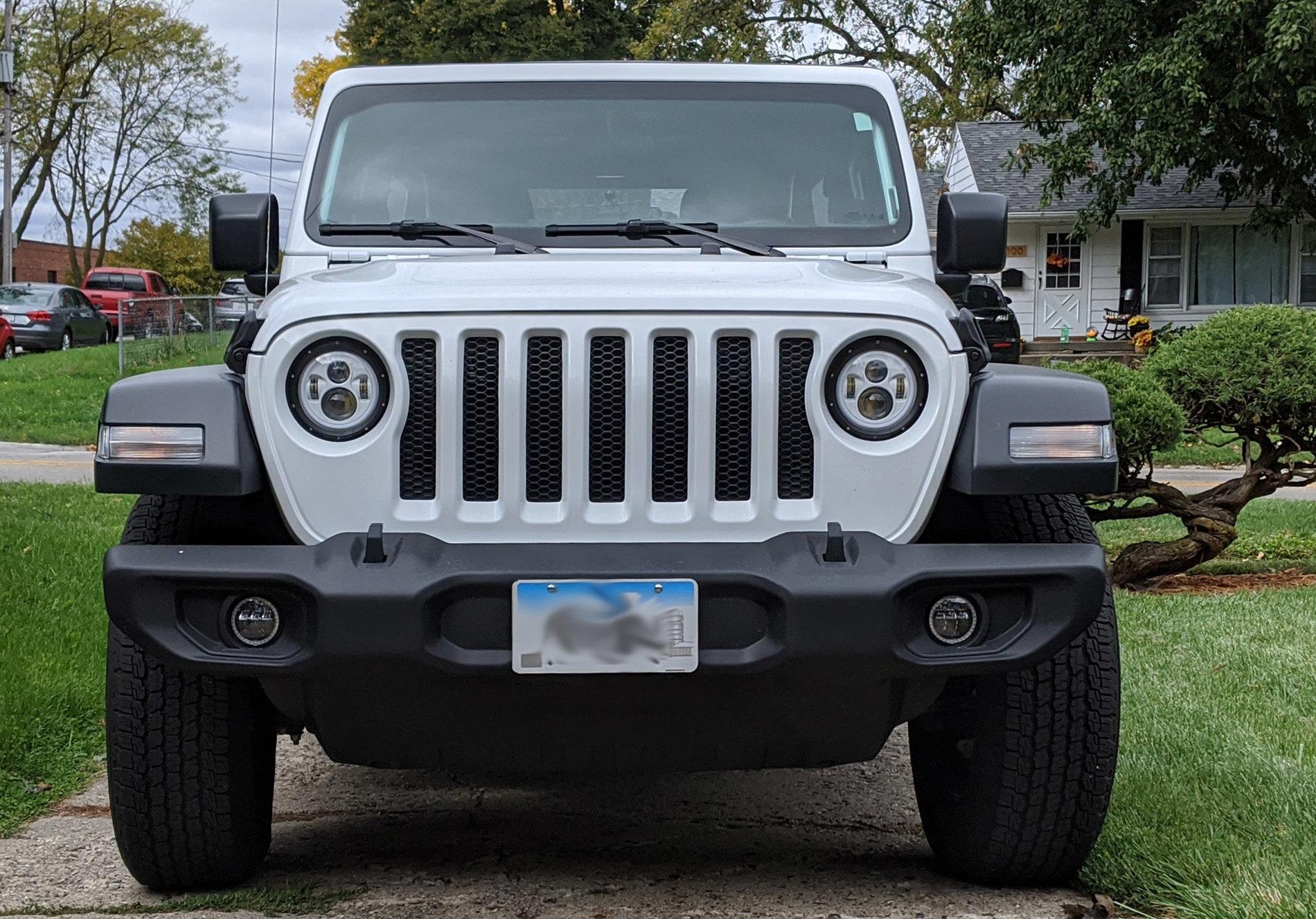Jeep Wrangler JL Color Matched Headlights quake white 2