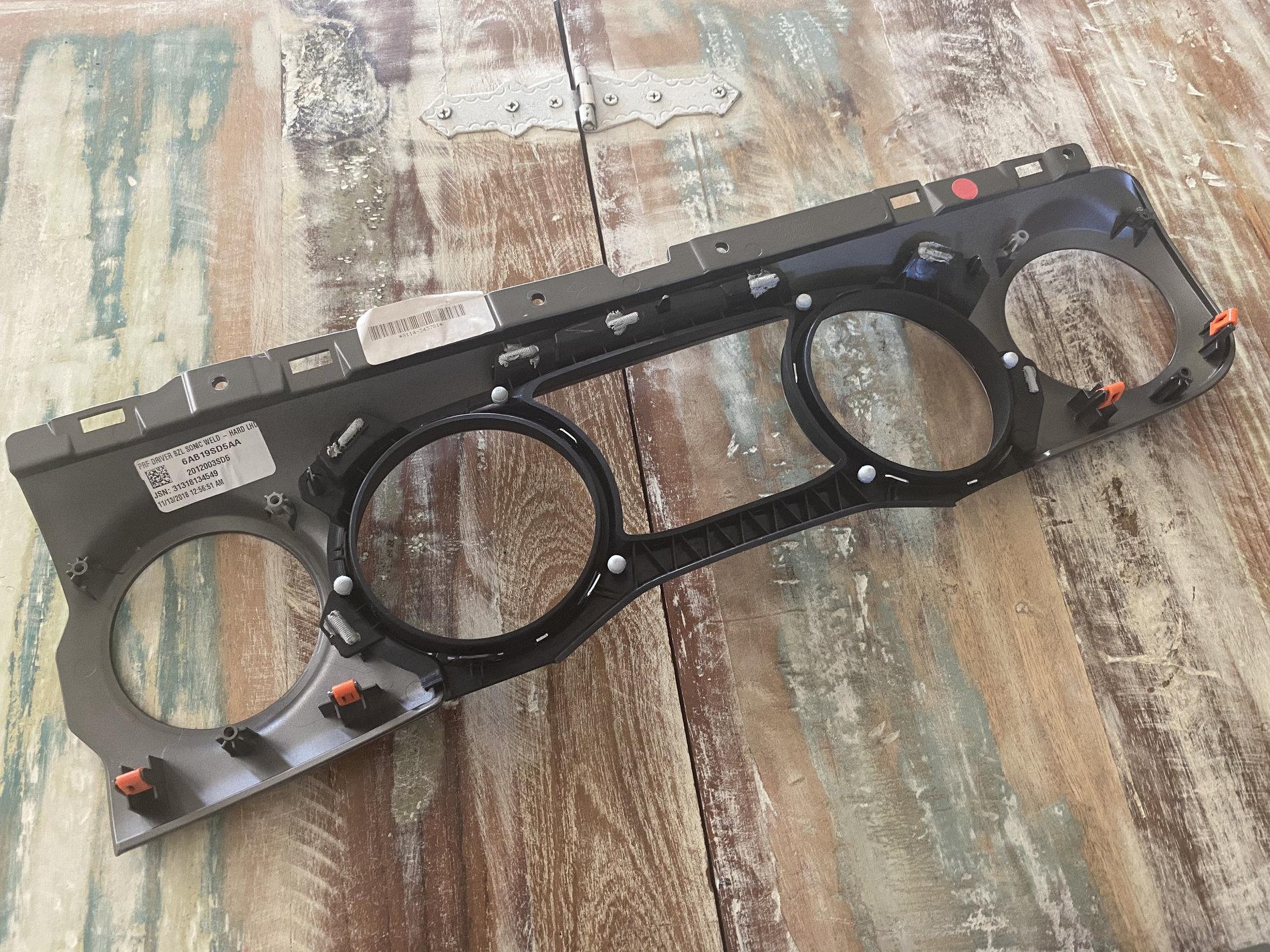 Jeep Wrangler JL Silver Dash Panels - $150 8D1EC803-3735-42D6-87C6-25DA6E6665DA