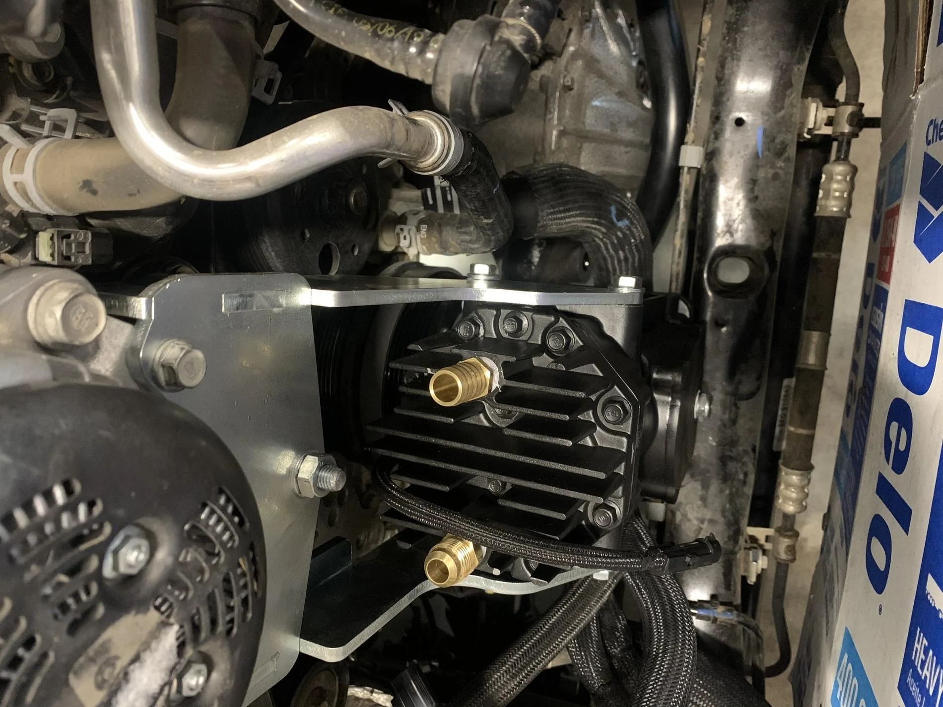 Jeep Wrangler JL ORO York Air Compressor install 25AD34383EE34840862D
