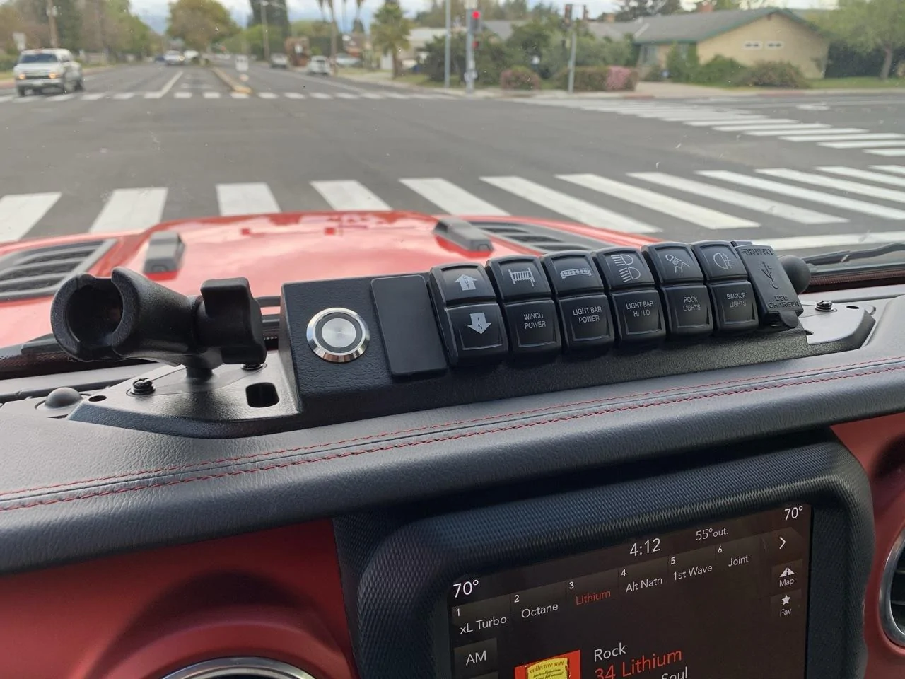 Jeep Wrangler JL 2021 Adds Two Additional USB Ports? 129CE866-E53B-42B0-95D1-F6539B3C9E53