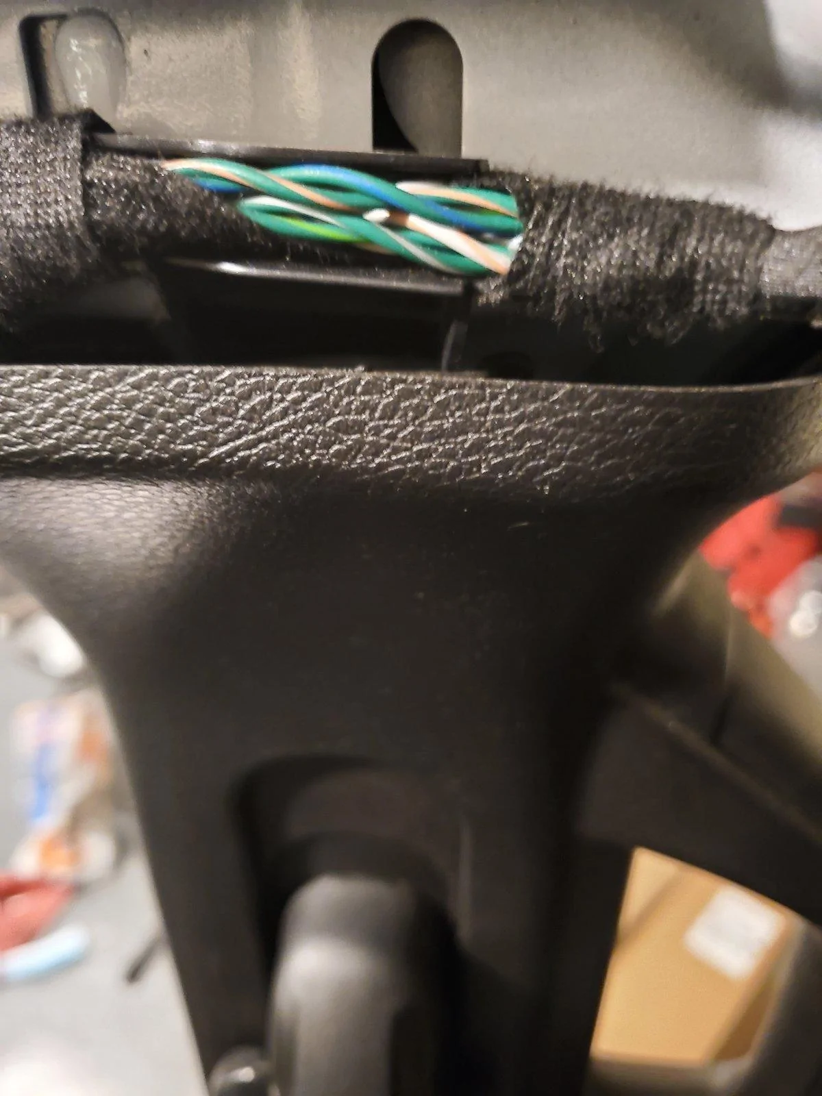 Jeep Wrangler JL Adding an Aftermarket Amp(s) 20201008_225844